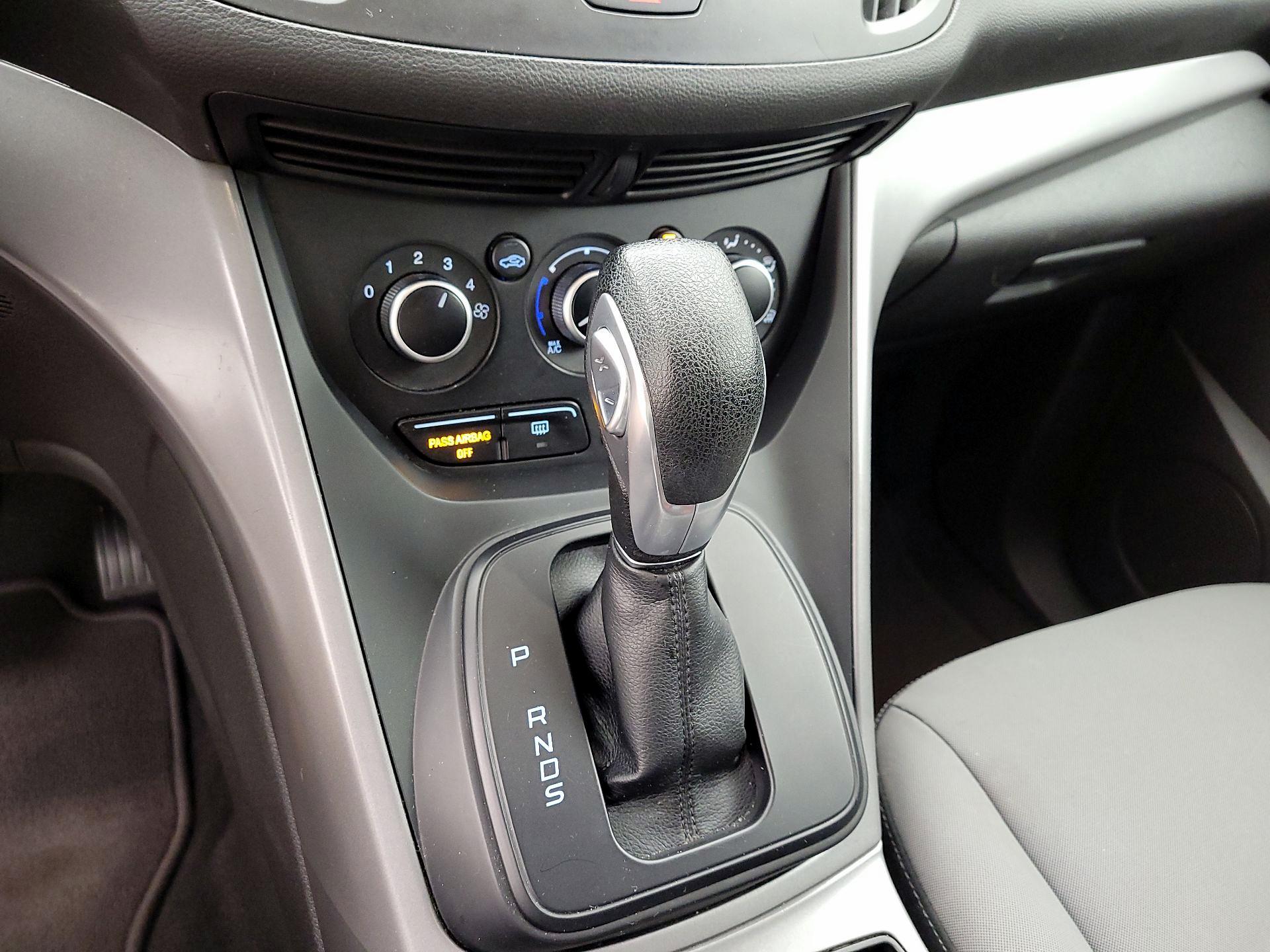 Thumbnail: 2015 Ford Escape - 17