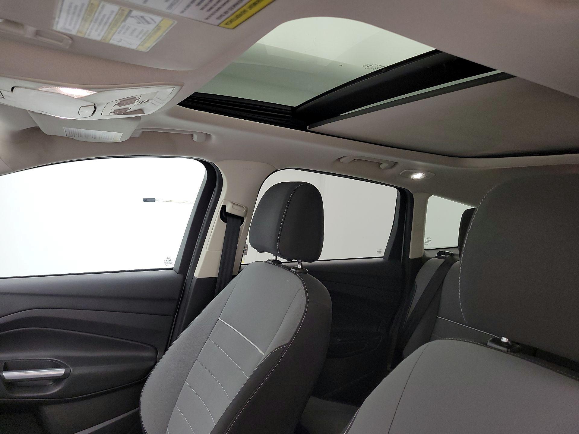 Thumbnail: 2015 Ford Escape - 19