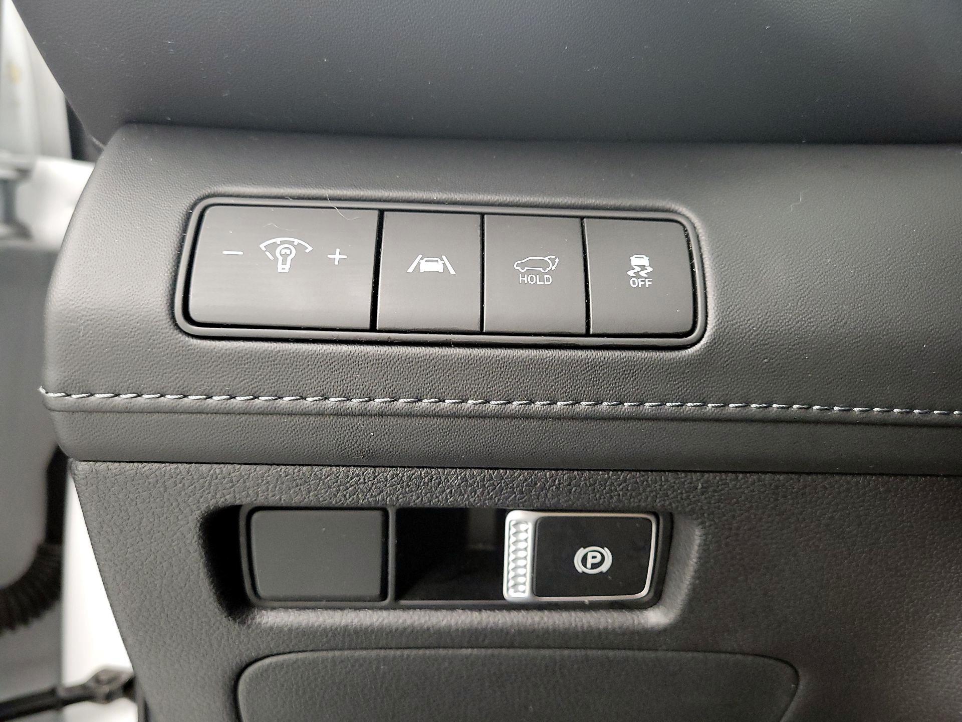 Thumbnail: 2022 Hyundai Santa Fe - 13