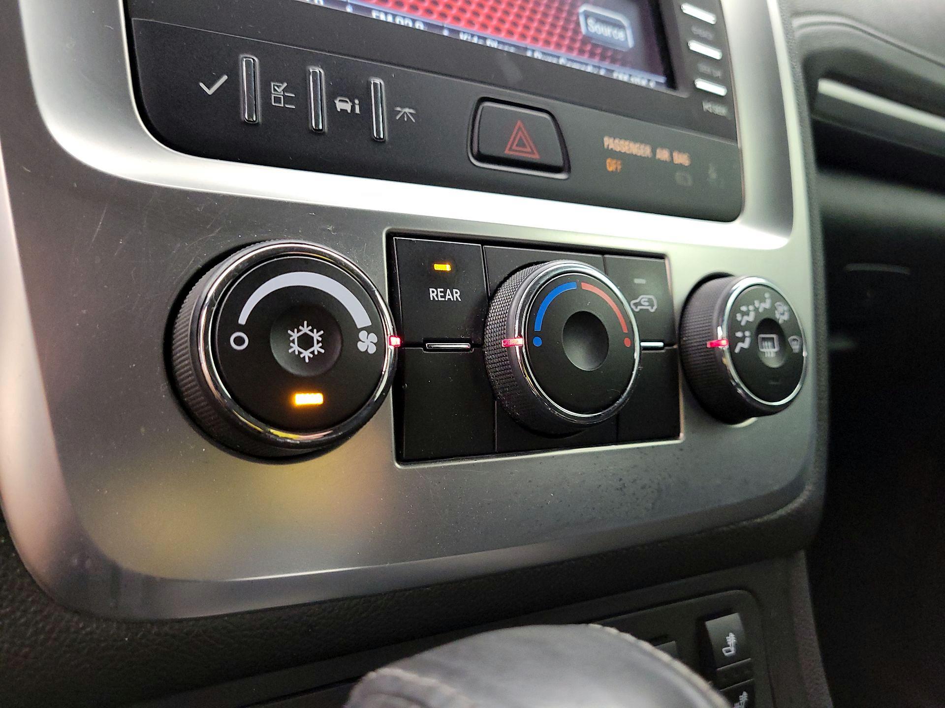 Thumbnail: 2014 GMC Acadia - 16