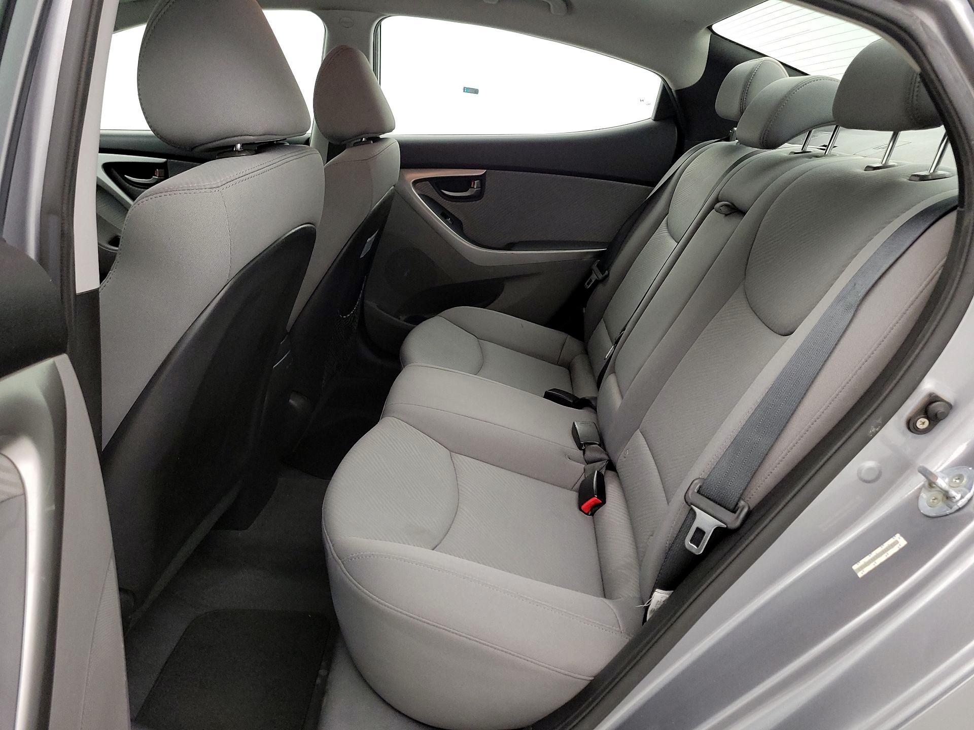Thumbnail: 2013 Hyundai Elantra - 18