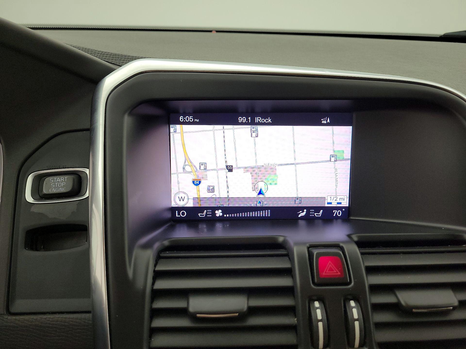 Thumbnail: 2017 Volvo XC60 - 14