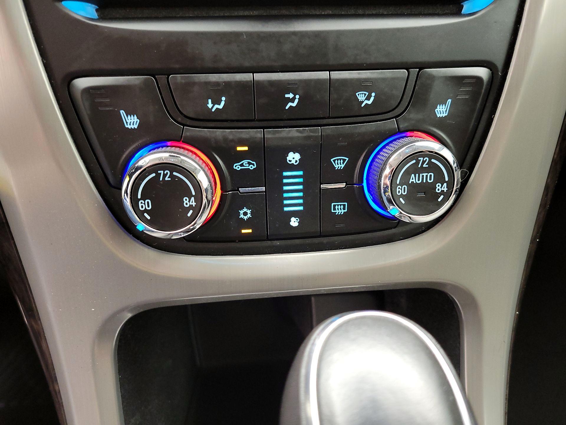 Thumbnail: 2014 Buick Verano - 16