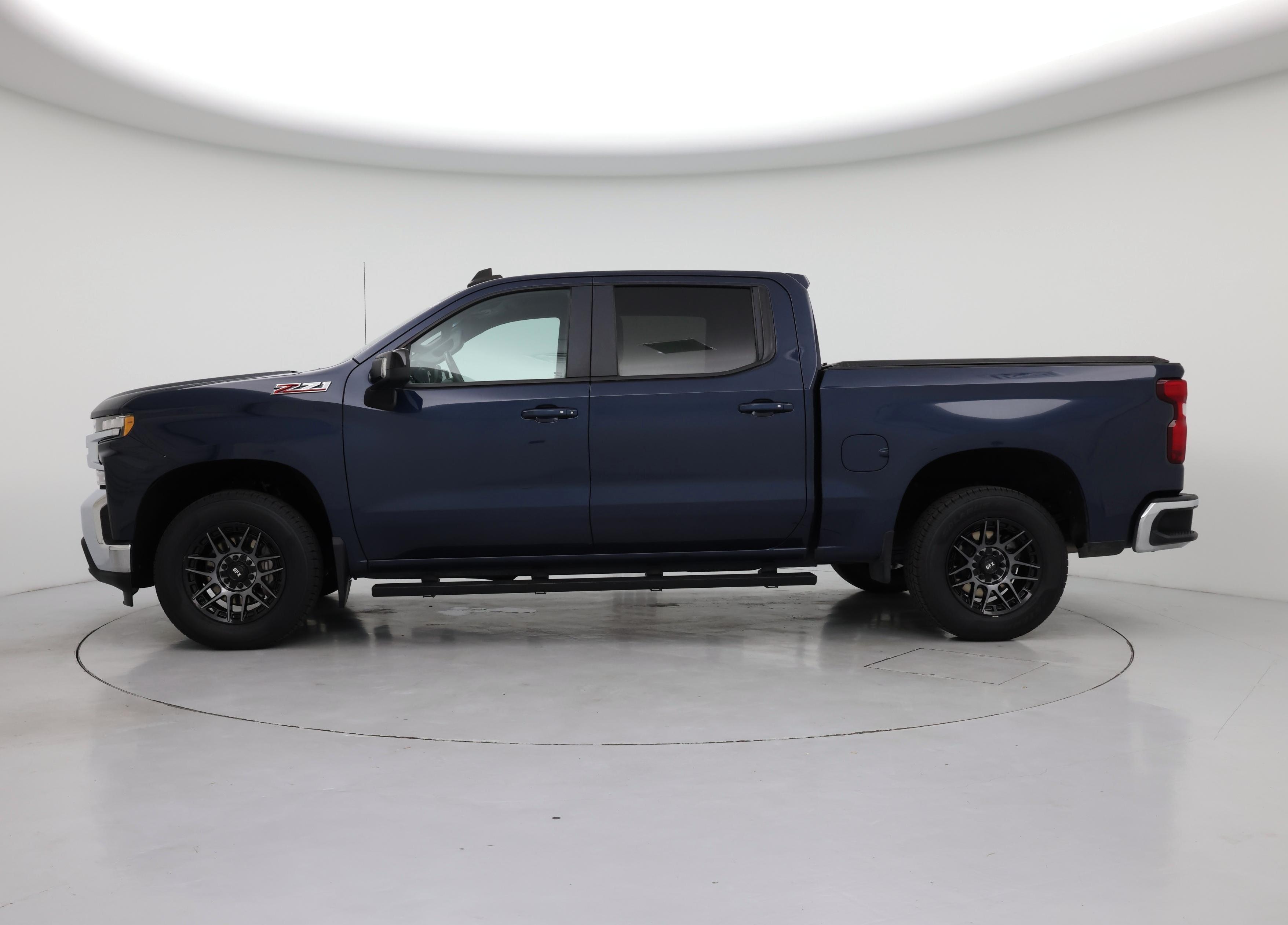 Thumbnail: 2019 Chevrolet Silverado 1500 - 3