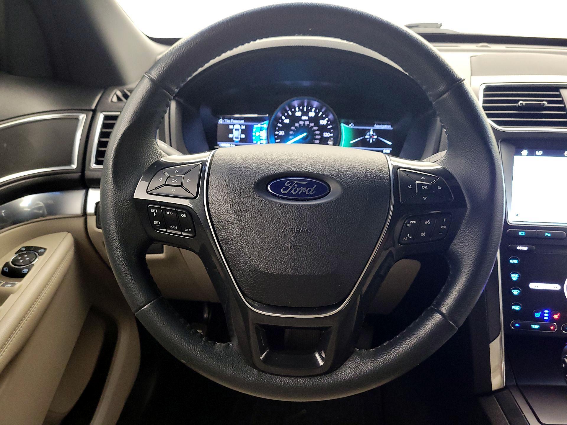 Thumbnail: 2019 Ford Explorer - 10