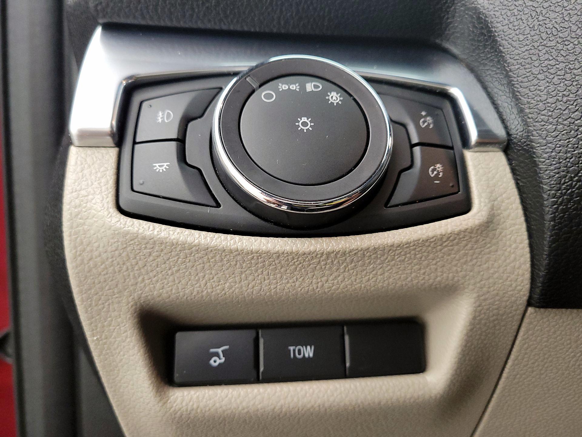 Thumbnail: 2019 Ford Explorer - 13