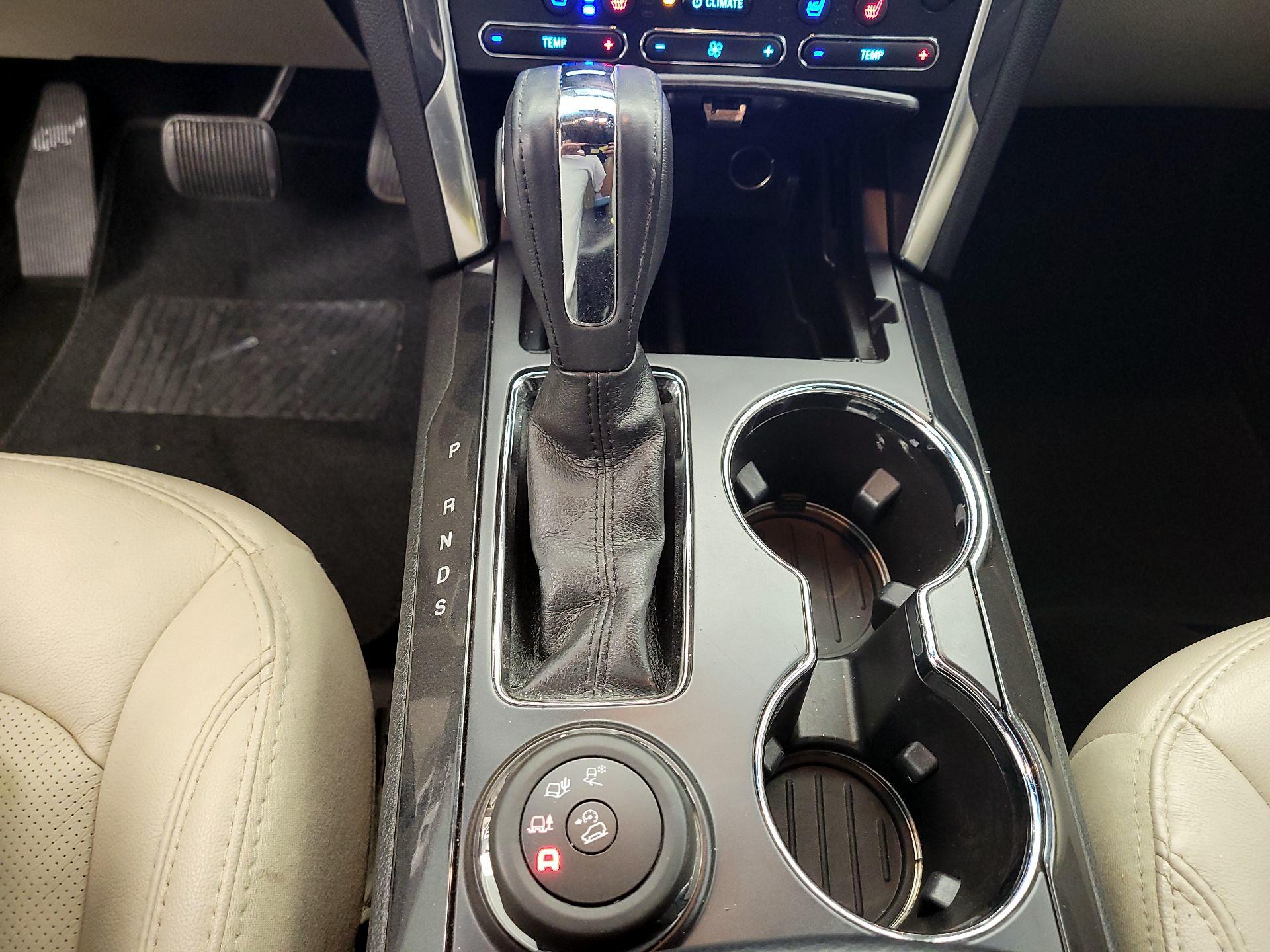Thumbnail: 2019 Ford Explorer - 18