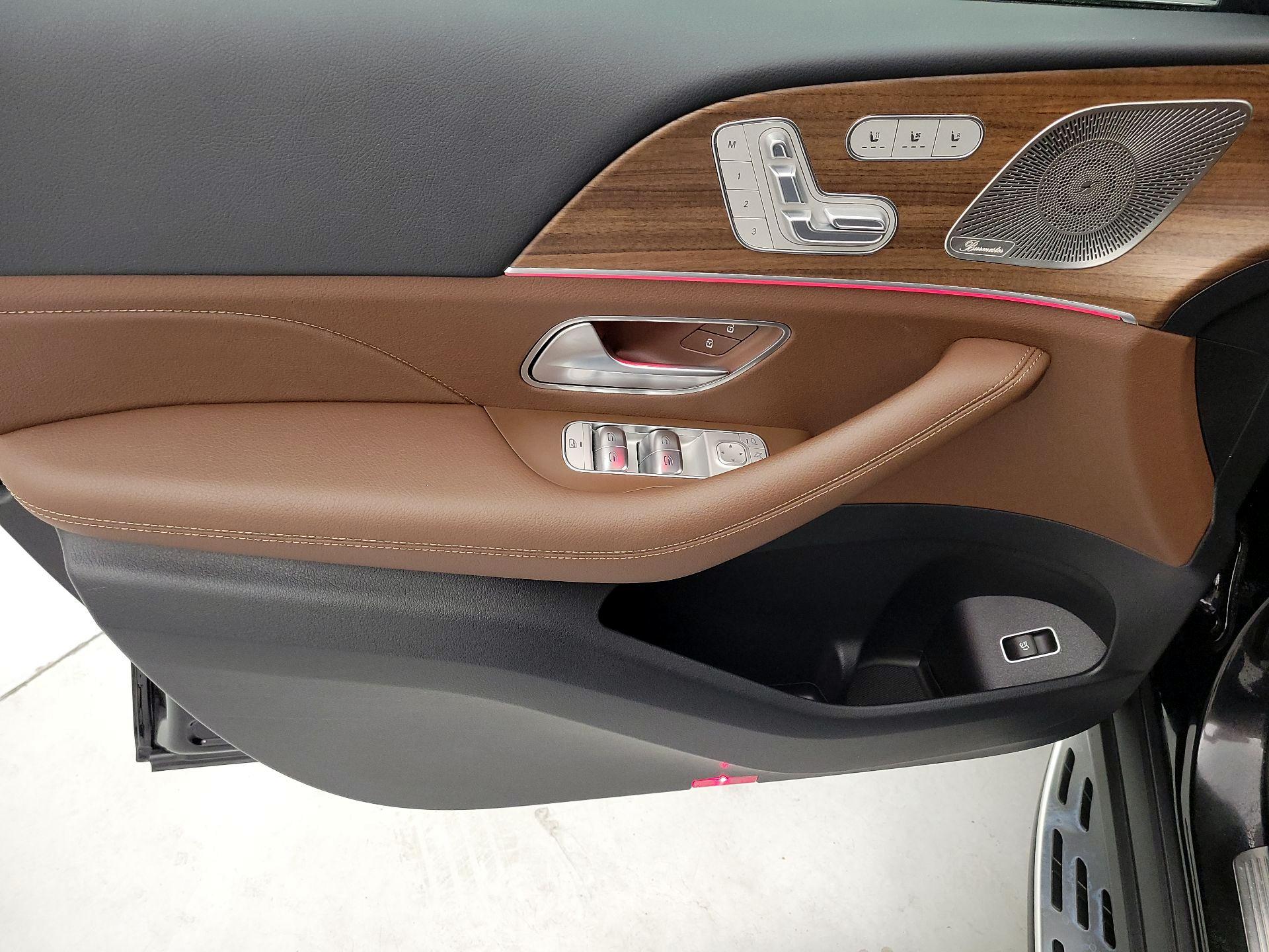 Thumbnail: 2024 Mercedes-Benz GLS - 12