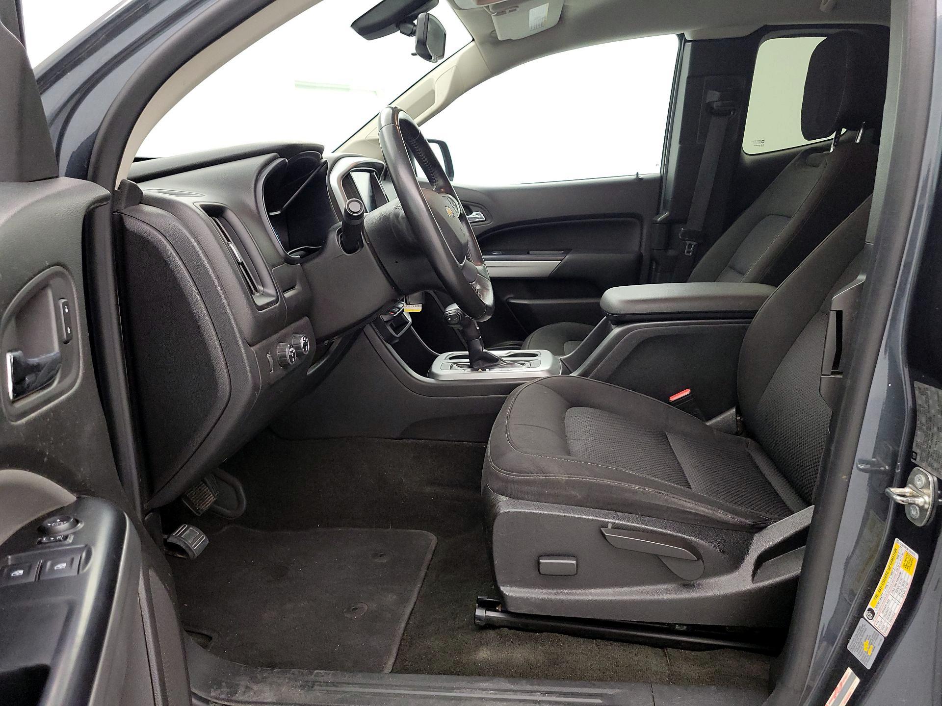 Thumbnail: 2015 Chevrolet Colorado - 11