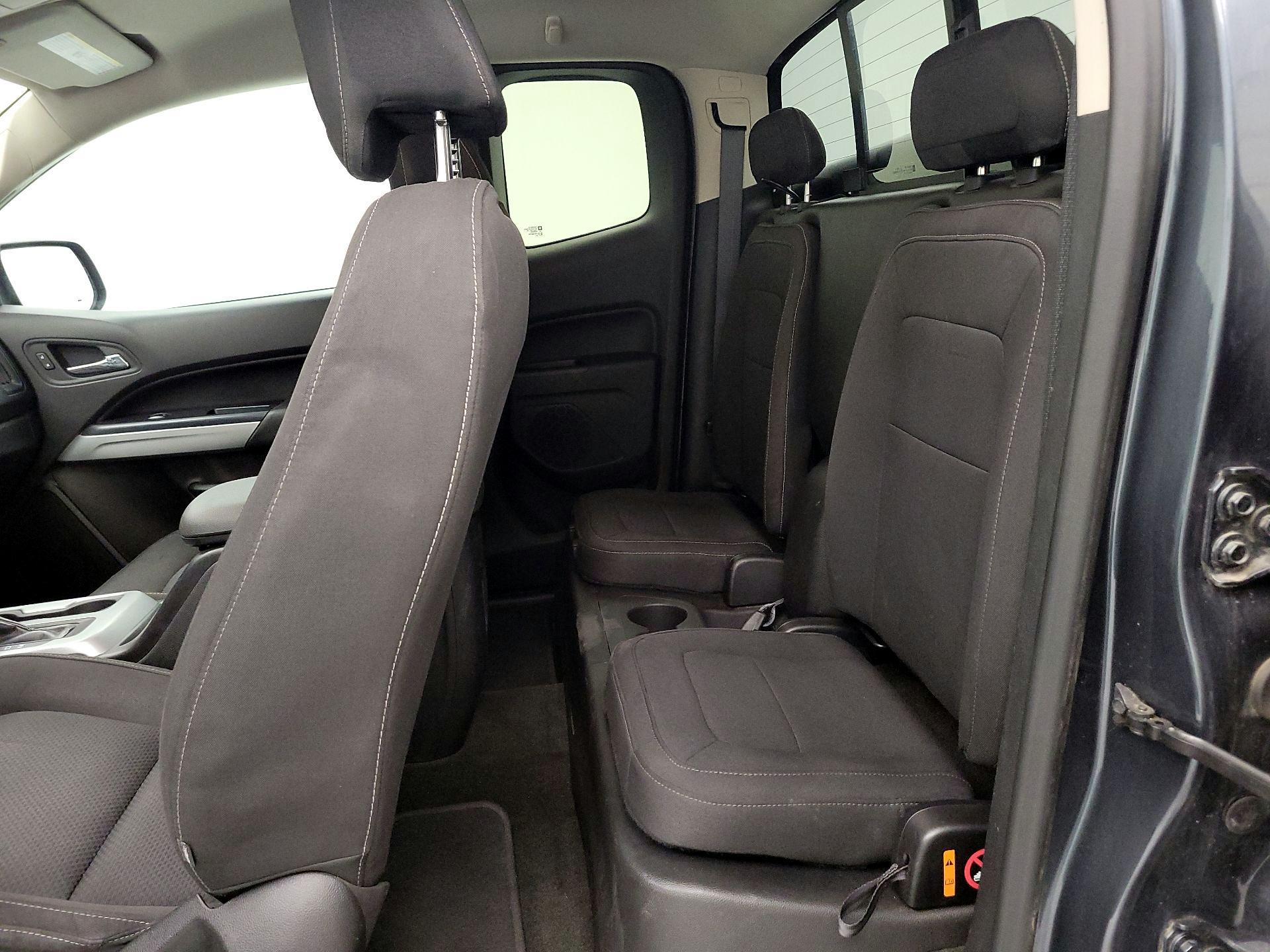 Thumbnail: 2015 Chevrolet Colorado - 18