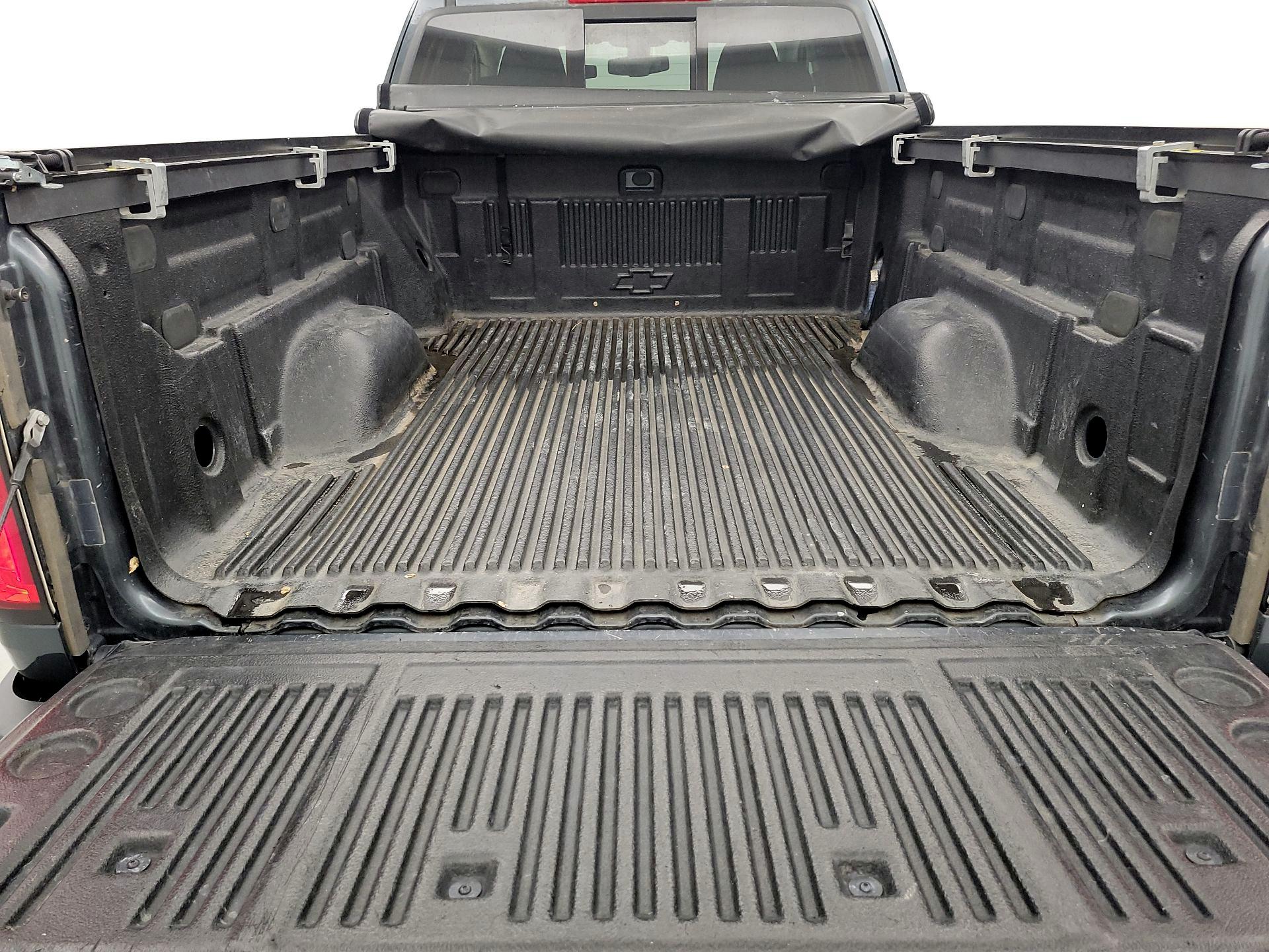 Thumbnail: 2015 Chevrolet Colorado - 19