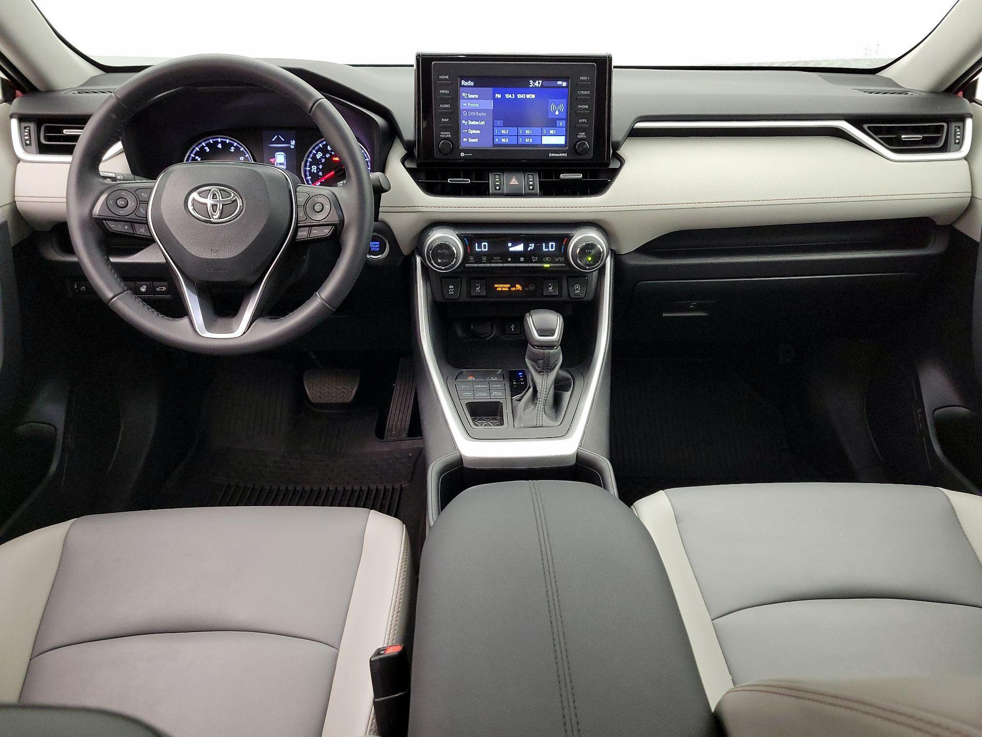 Thumbnail: 2022 Toyota RAV4 - 9