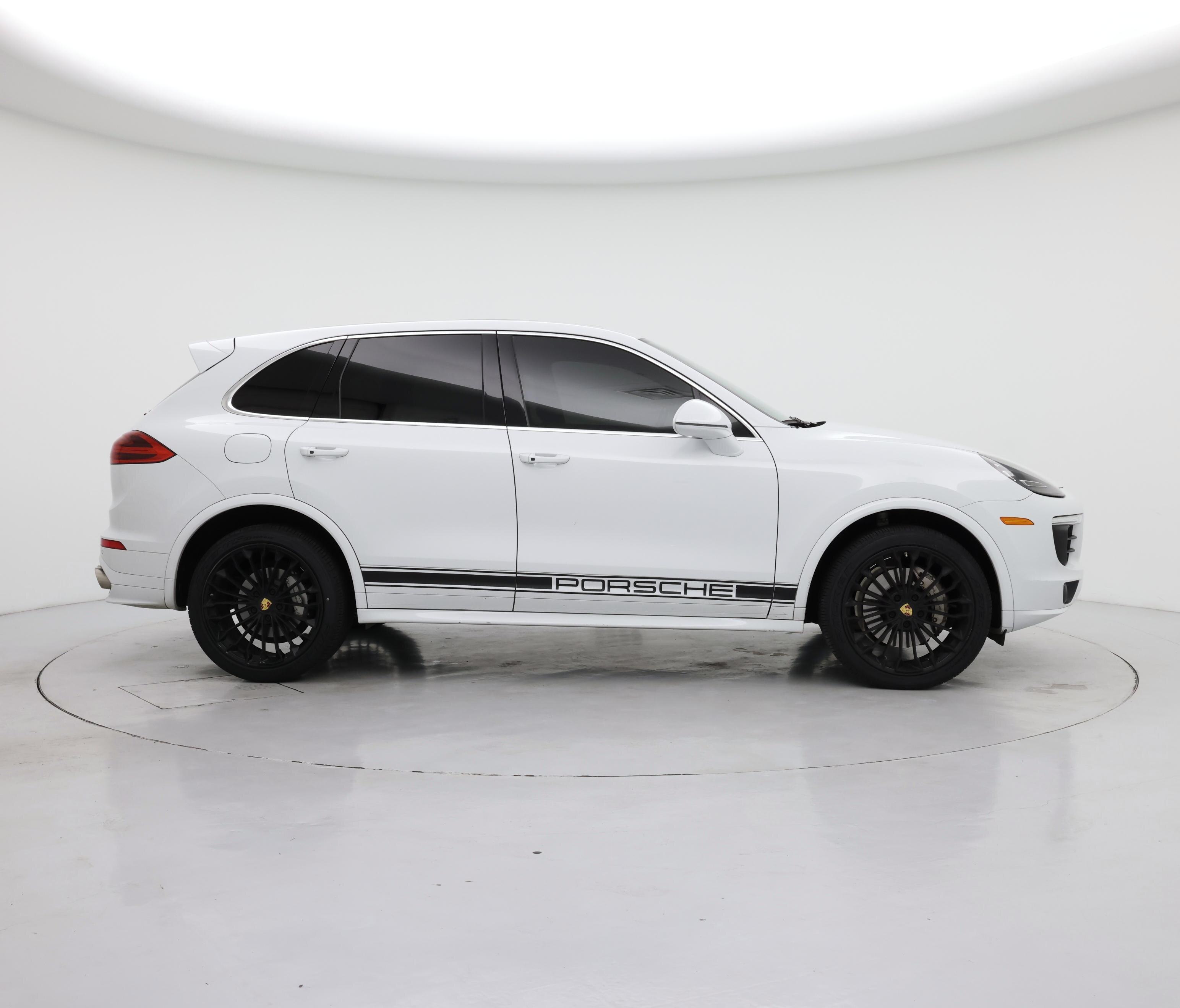 Thumbnail: 2016 Porsche Cayenne - 7