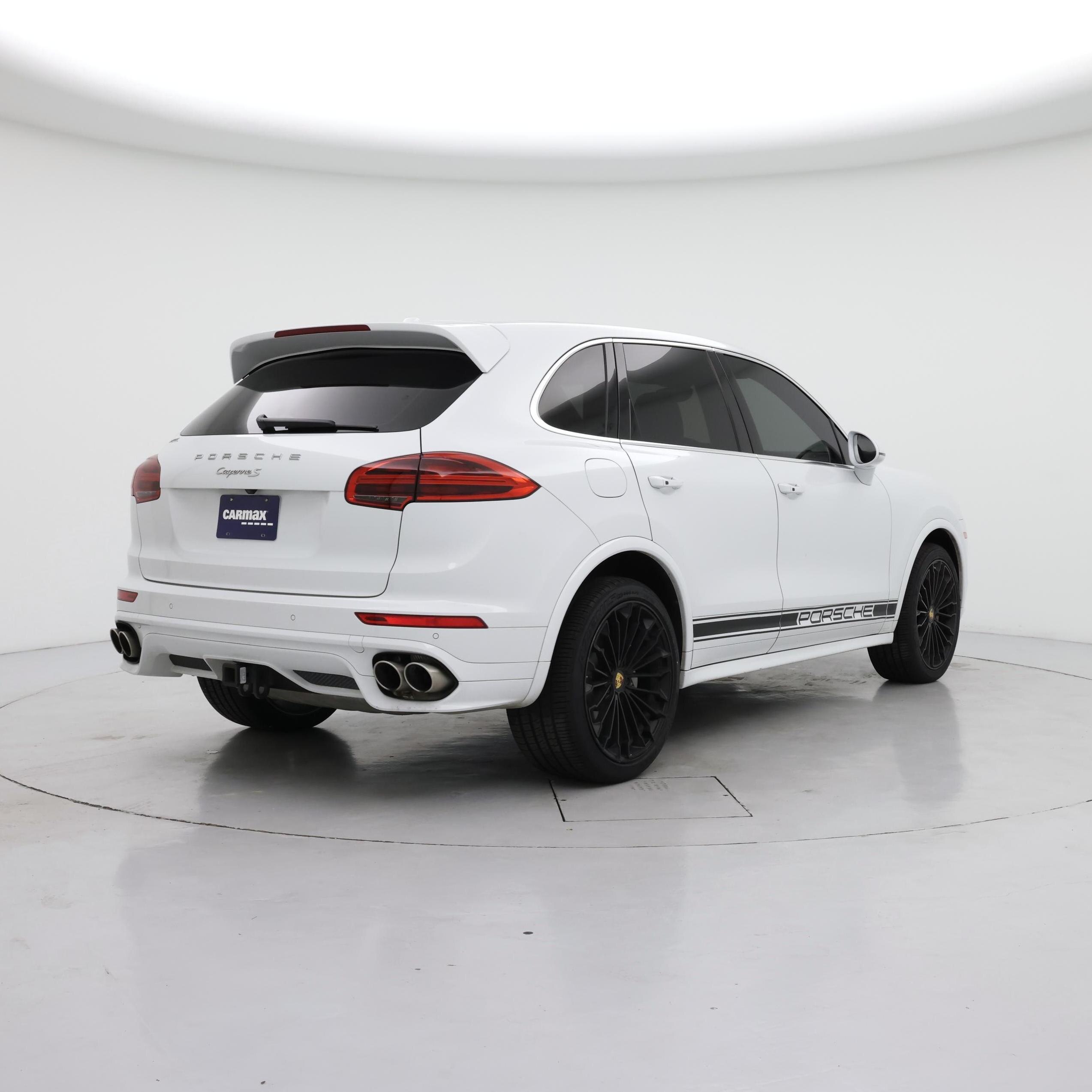 Thumbnail: 2016 Porsche Cayenne - 8