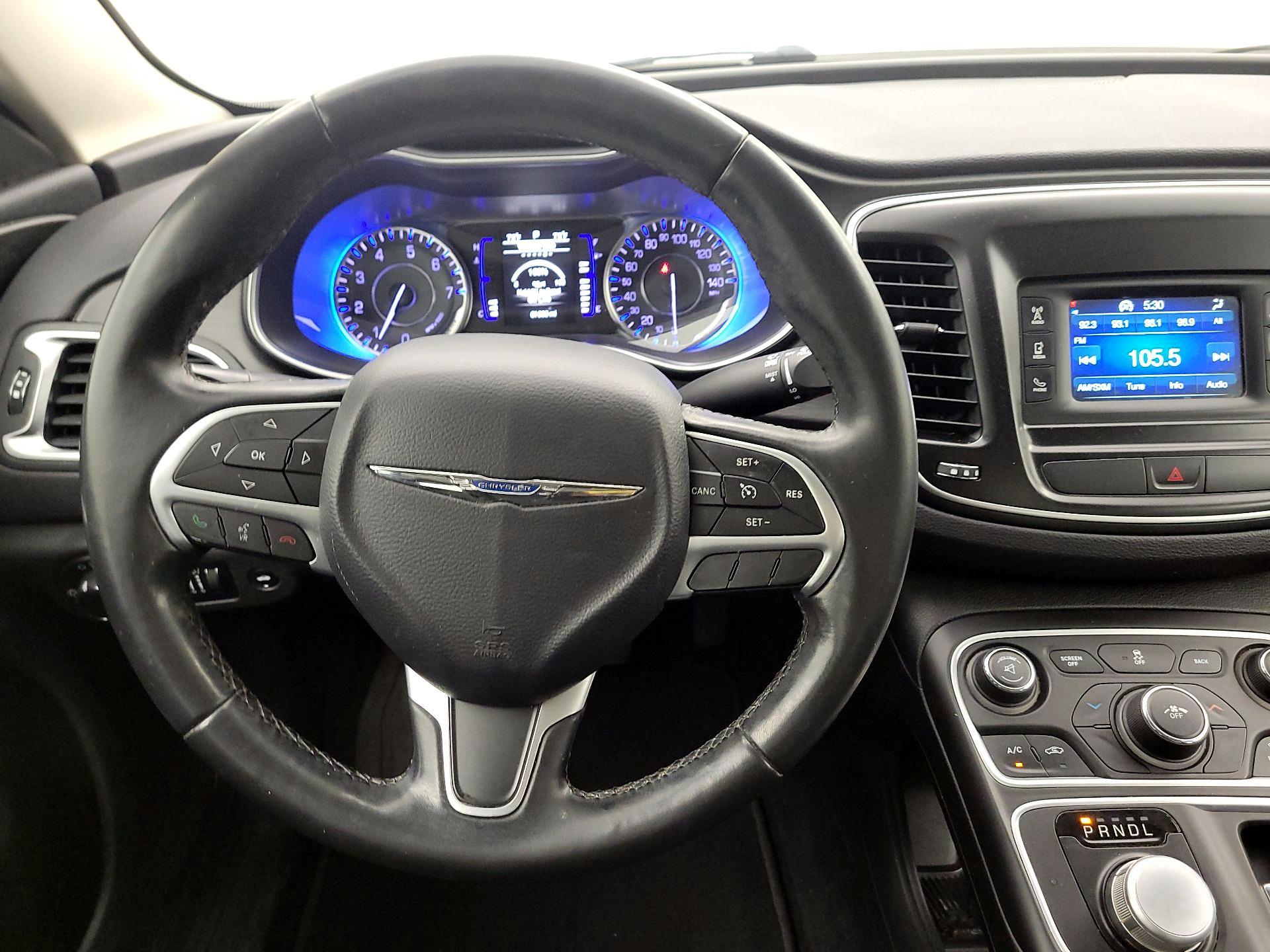Thumbnail: 2015 Chrysler 200 - 10