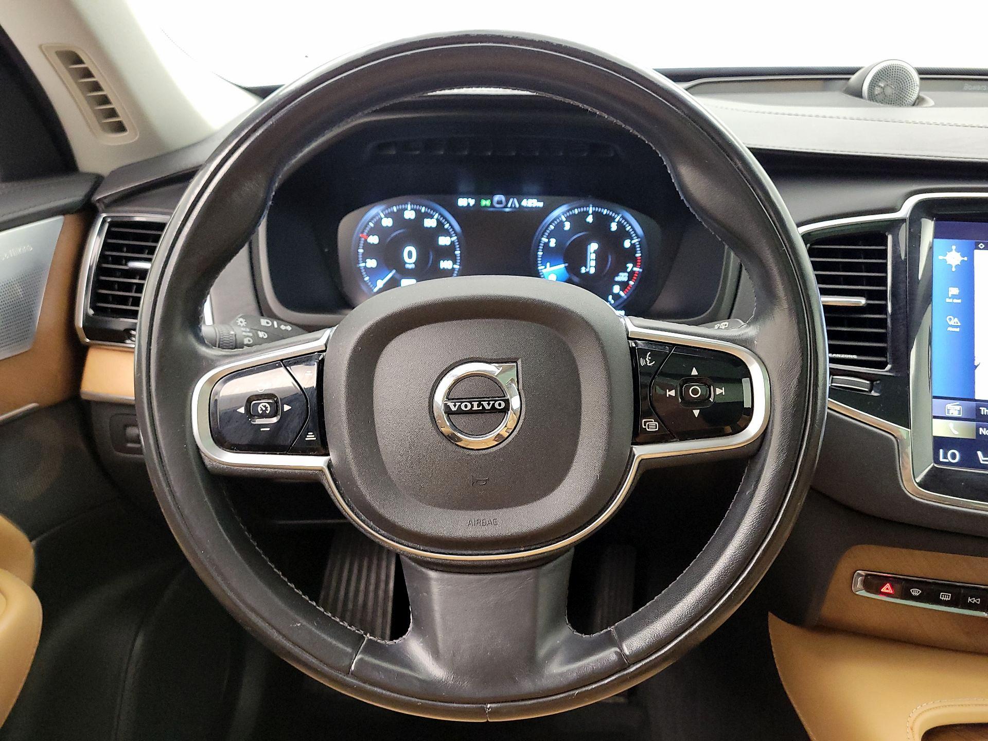 Thumbnail: 2016 Volvo XC90 - 10