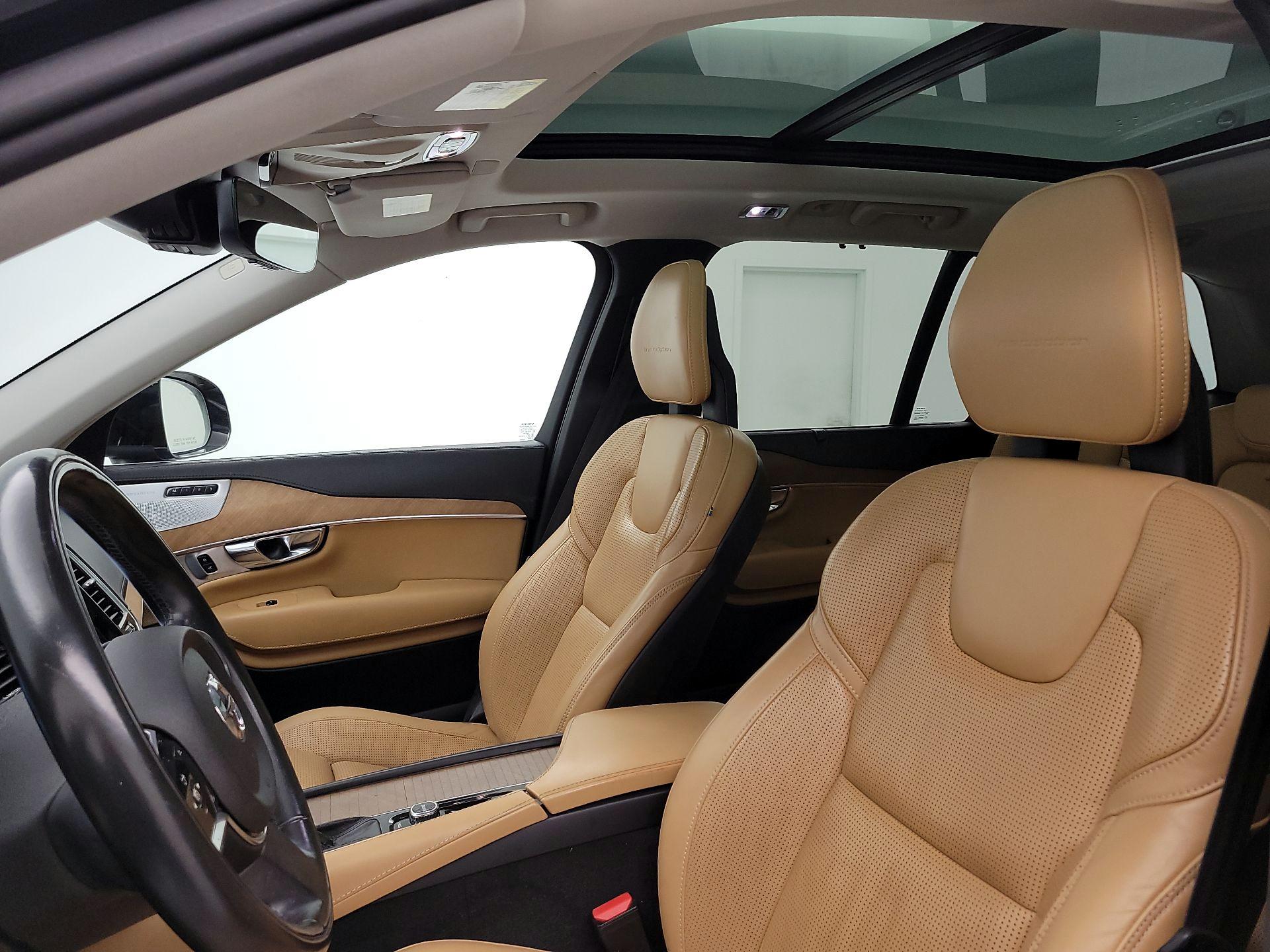 Thumbnail: 2016 Volvo XC90 - 20