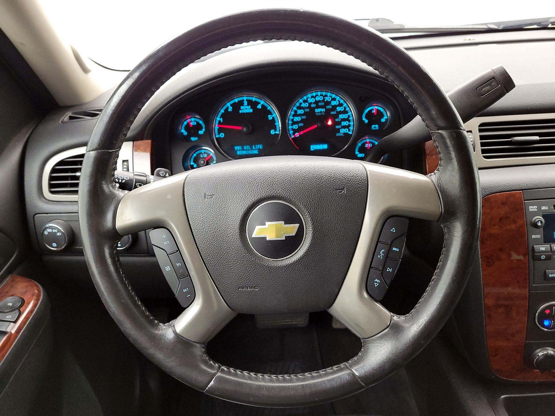 Thumbnail: 2013 Chevrolet Tahoe - 10