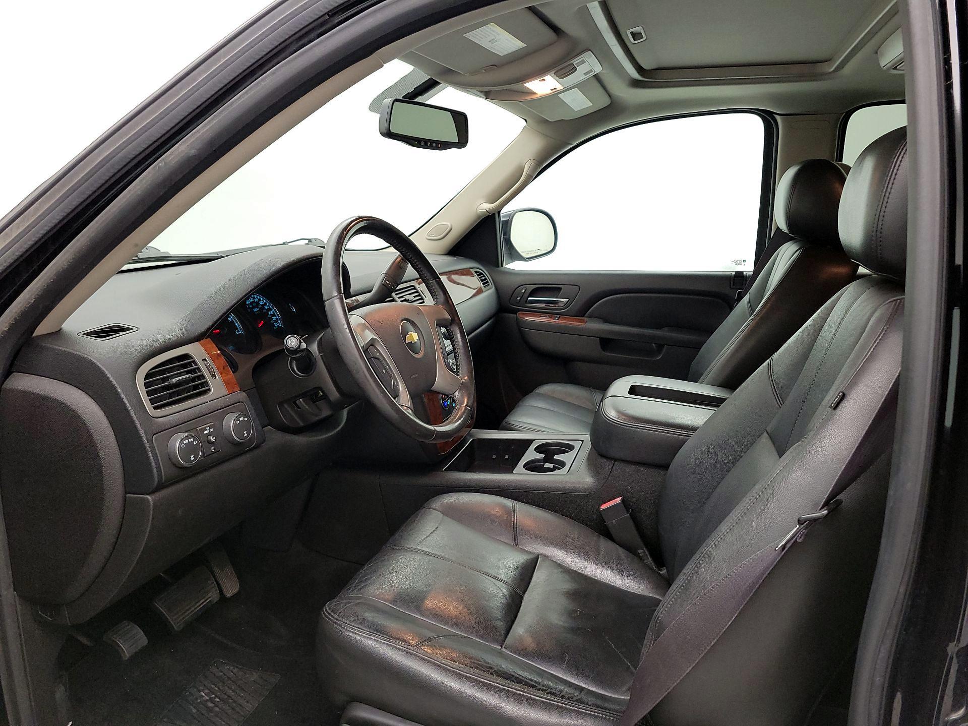 Thumbnail: 2013 Chevrolet Tahoe - 11