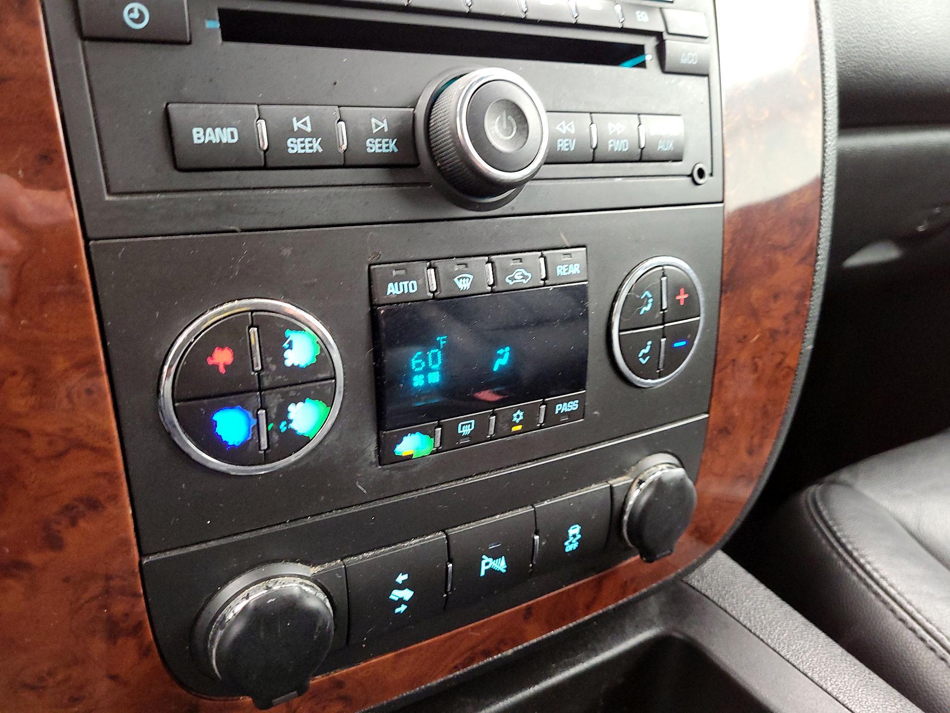 Thumbnail: 2013 Chevrolet Tahoe - 16