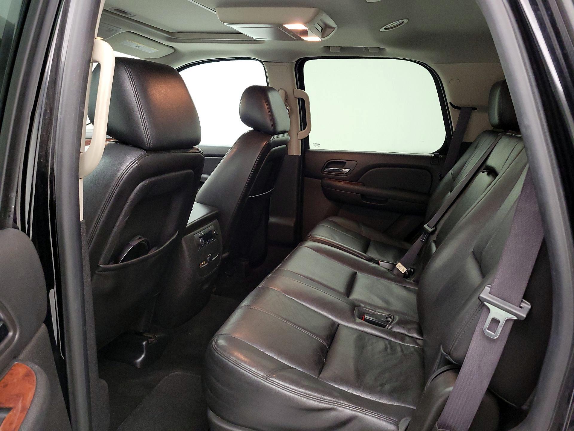 Thumbnail: 2013 Chevrolet Tahoe - 20