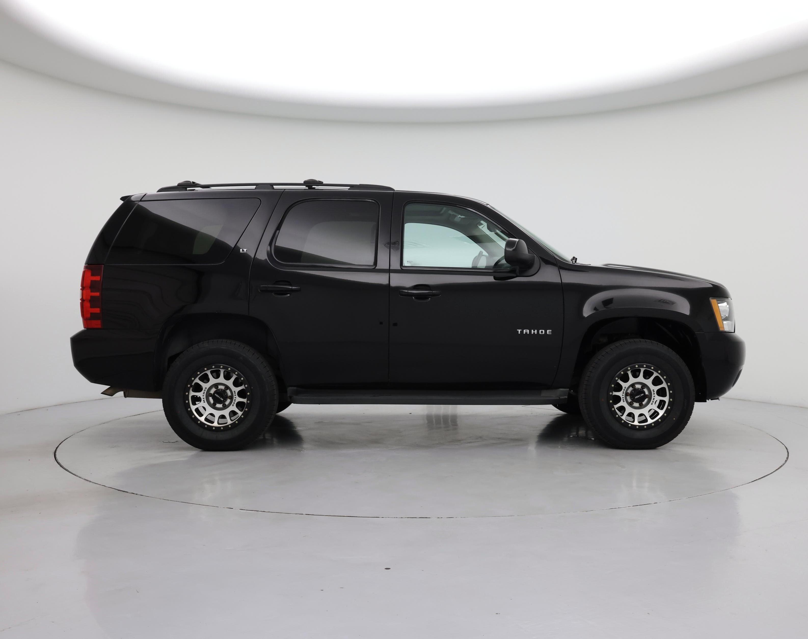 Thumbnail: 2013 Chevrolet Tahoe - 7