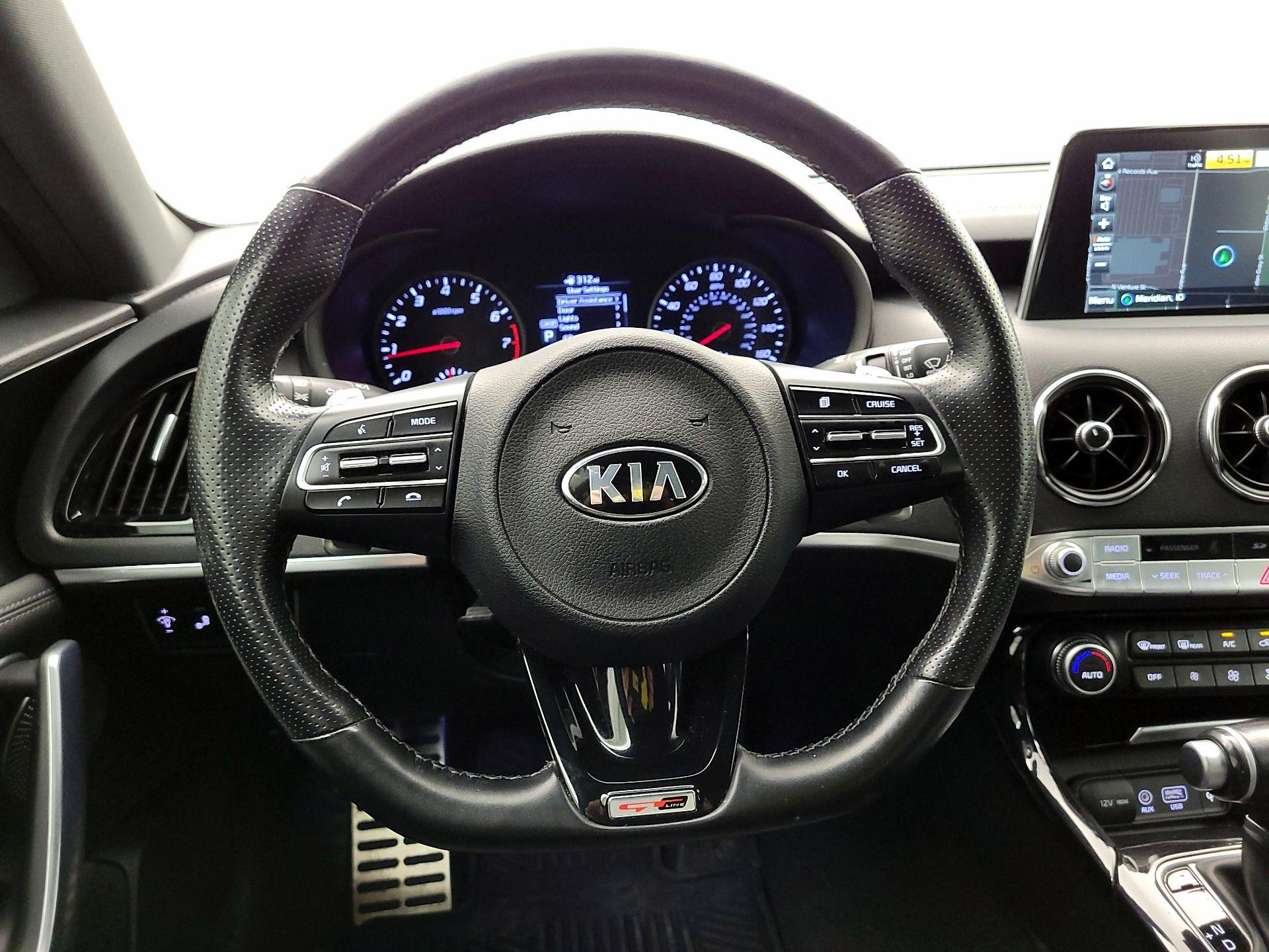 Thumbnail: 2020 Kia Stinger - 10