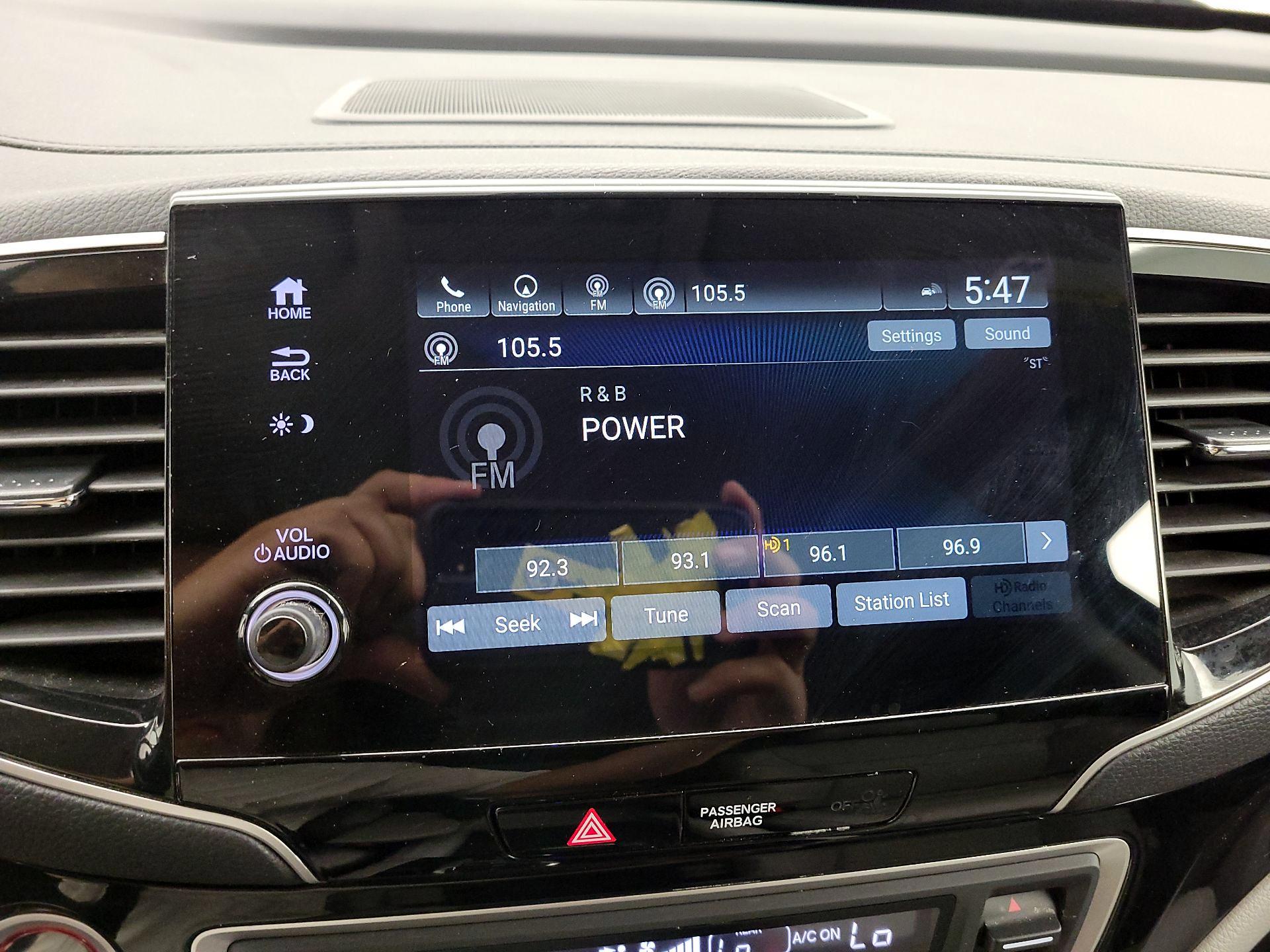Thumbnail: 2020 Honda Pilot - 16