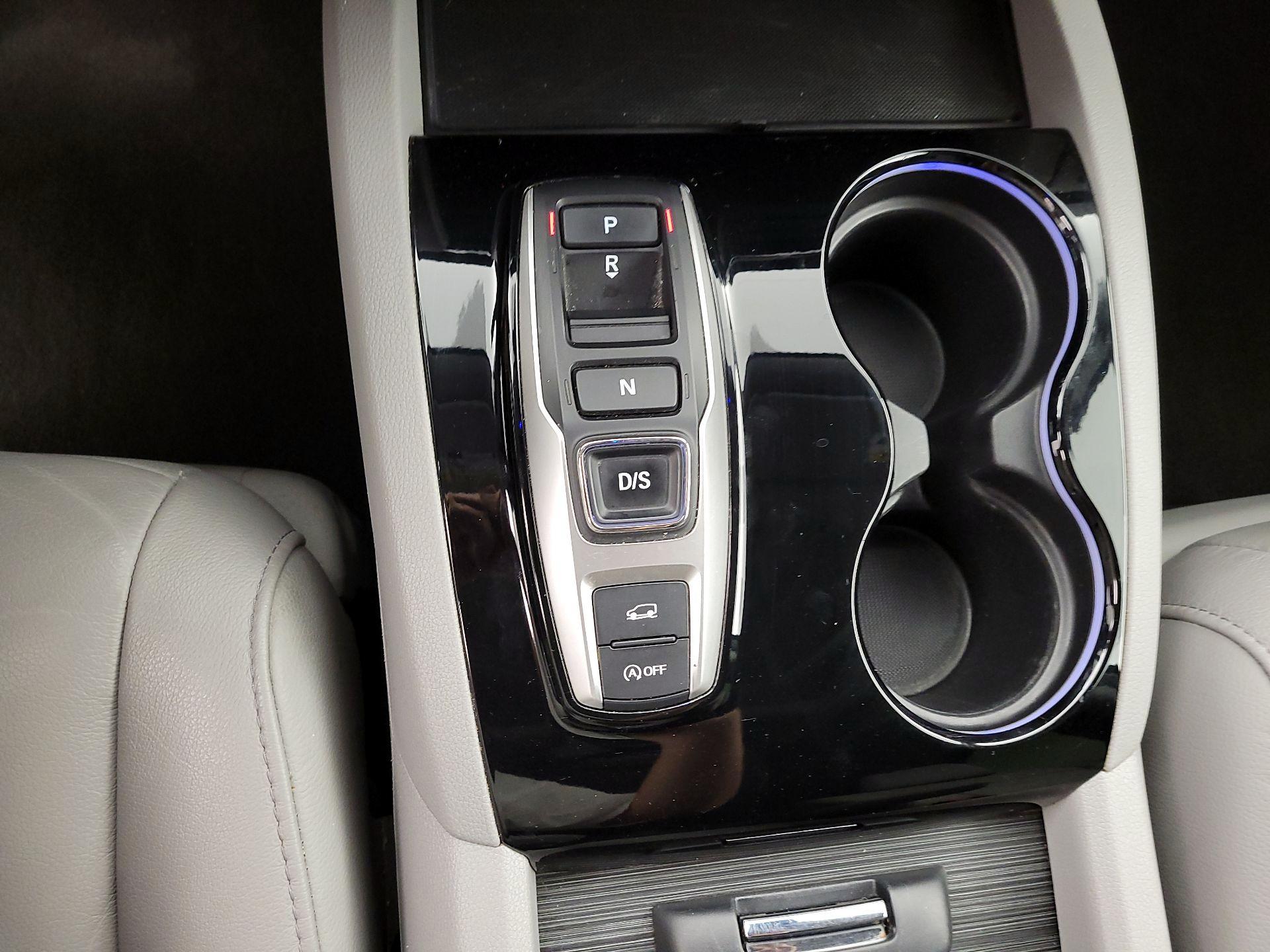 Thumbnail: 2020 Honda Pilot - 18