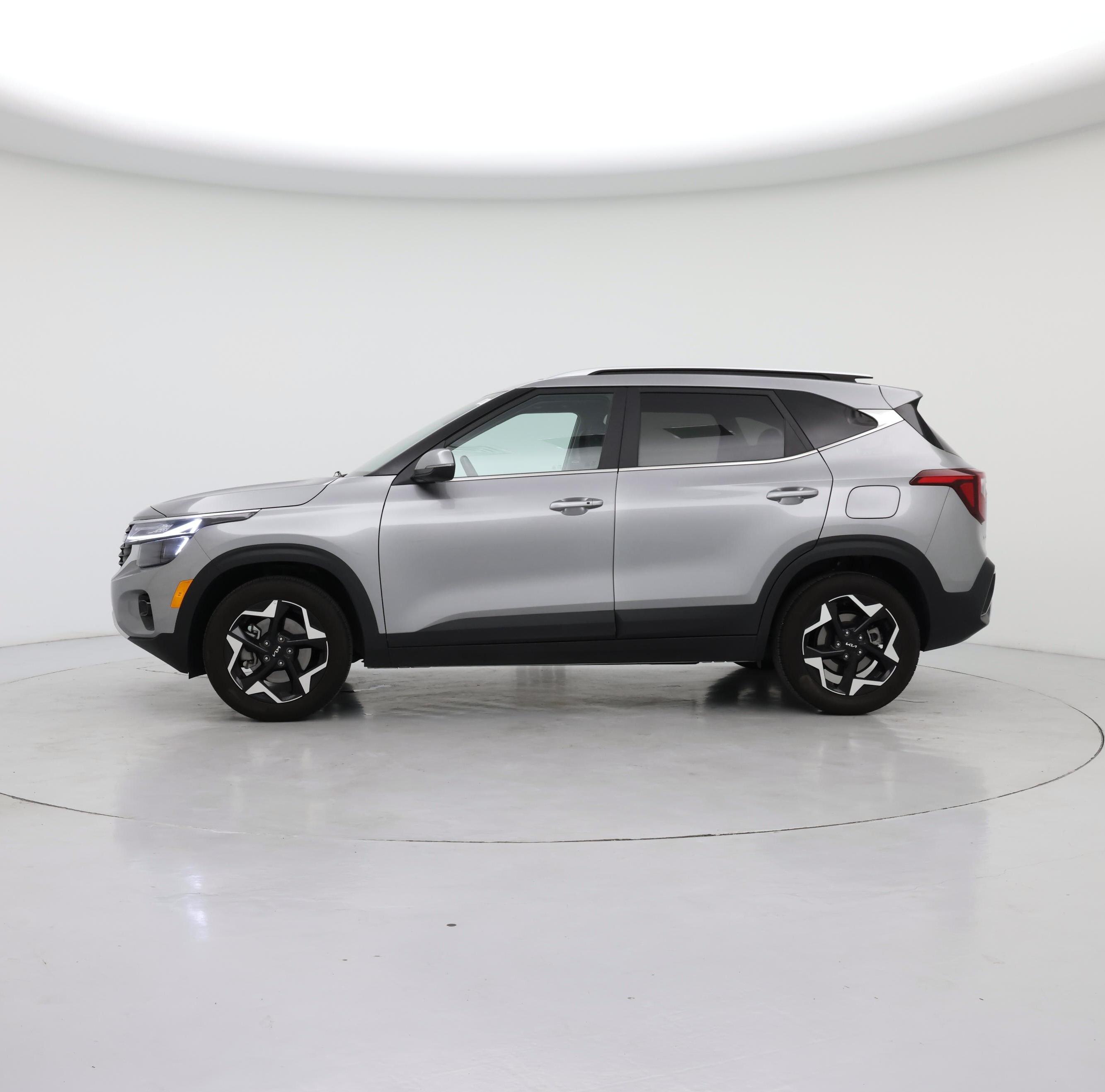 Thumbnail: 2024 Kia Seltos - 3