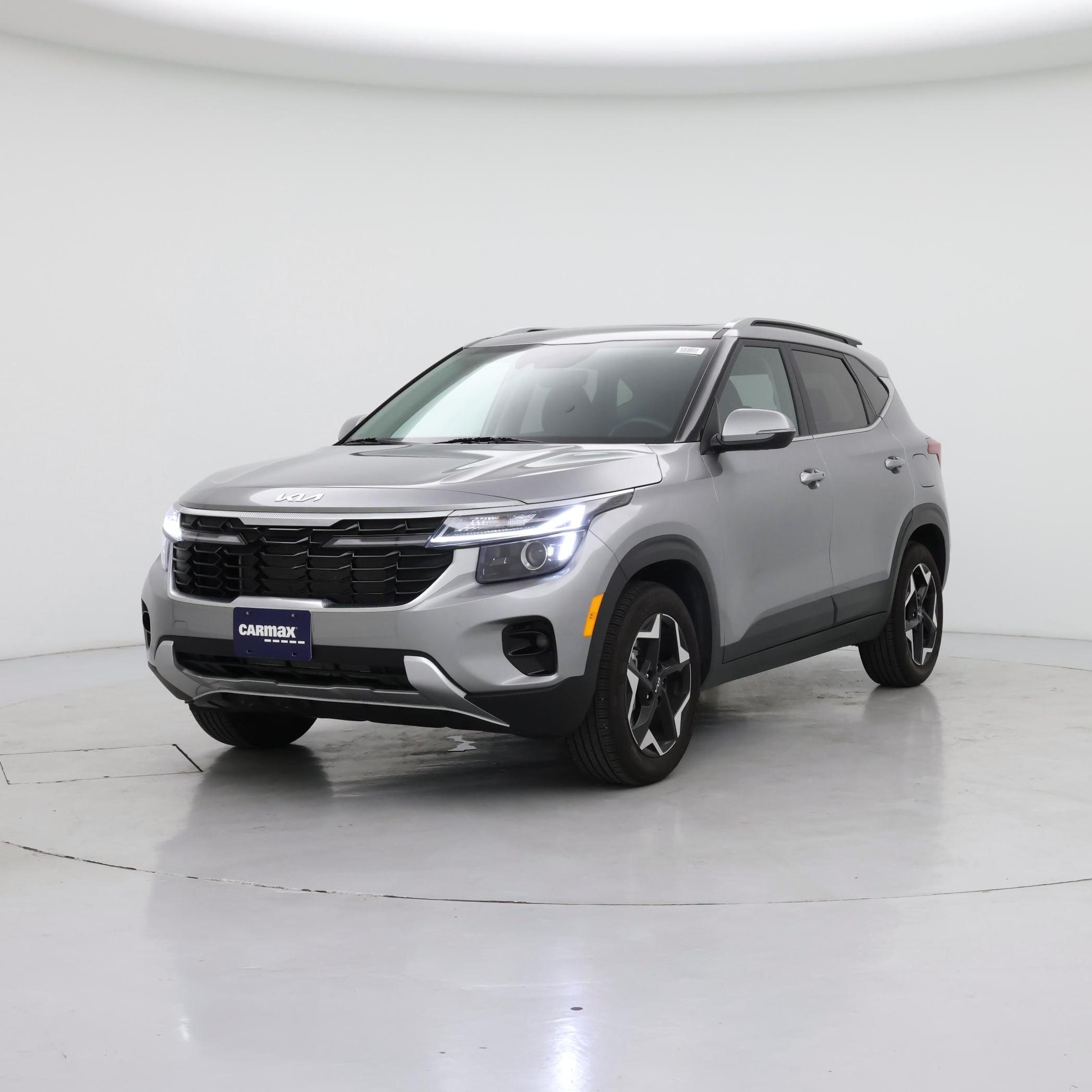 Thumbnail: 2024 Kia Seltos - 4