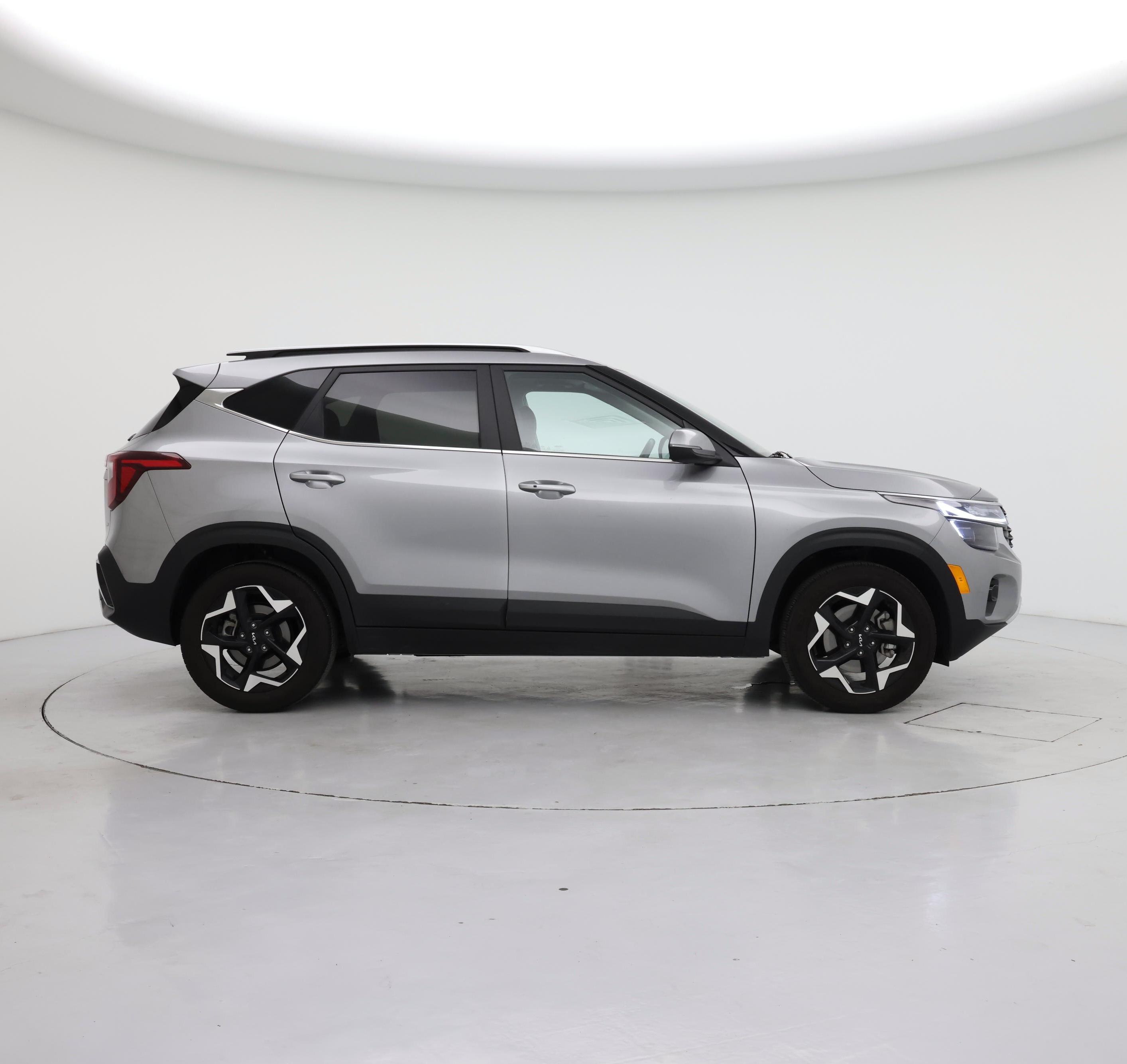 Thumbnail: 2024 Kia Seltos - 7