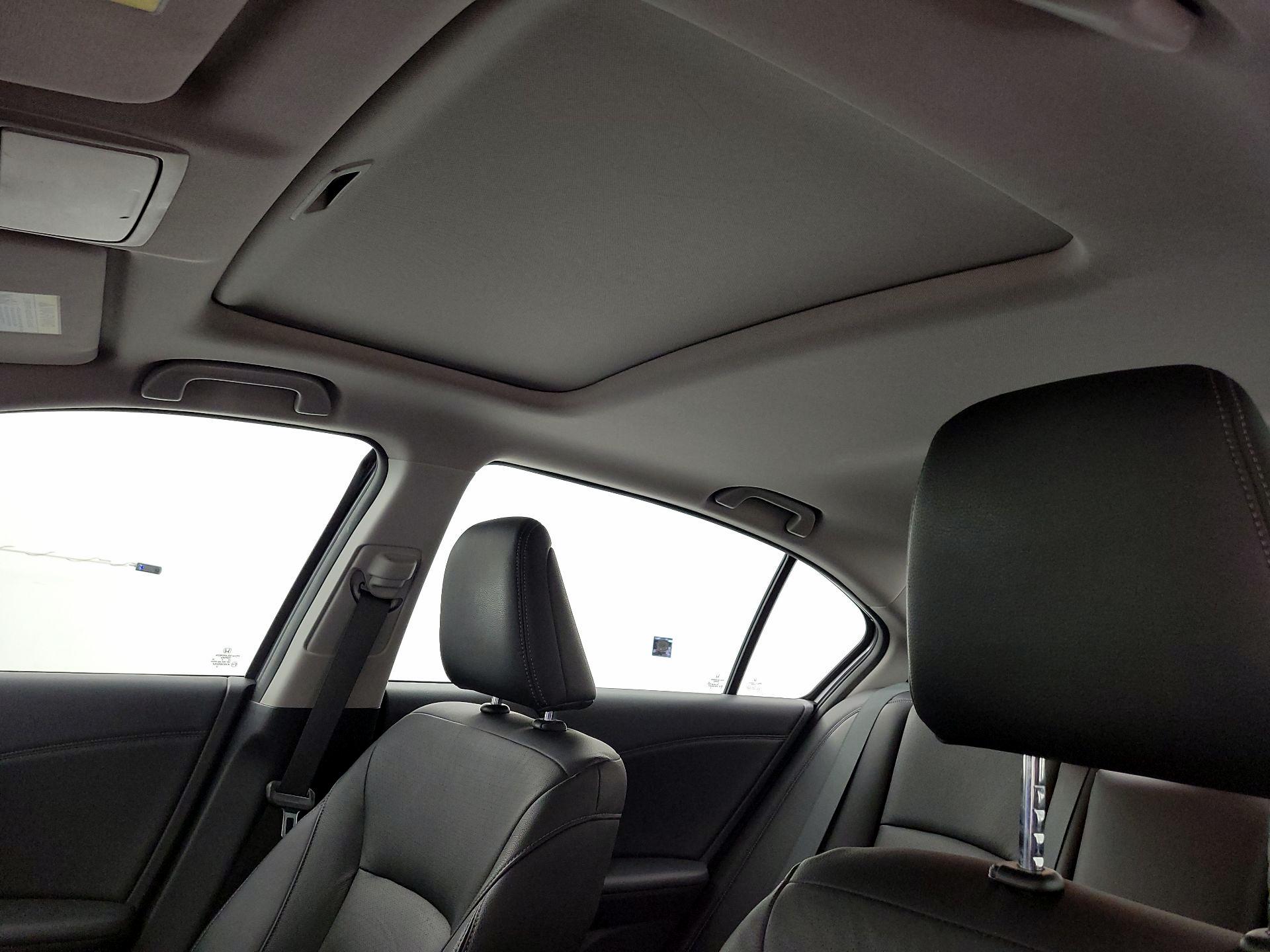 Thumbnail: 2015 Honda Accord - 19