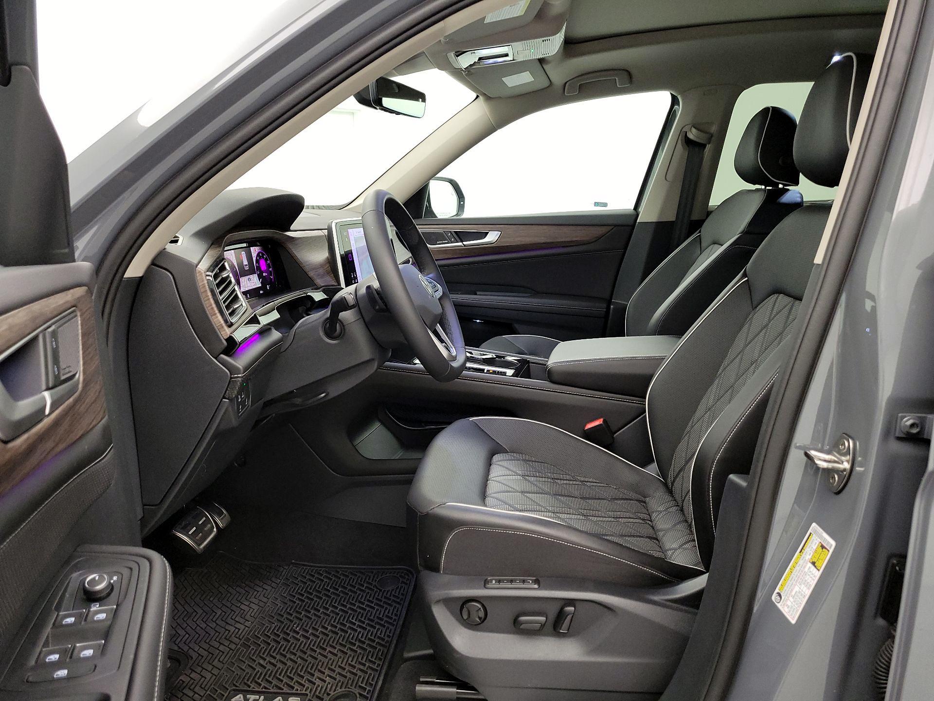 Thumbnail: 2025 Volkswagen Atlas - 11
