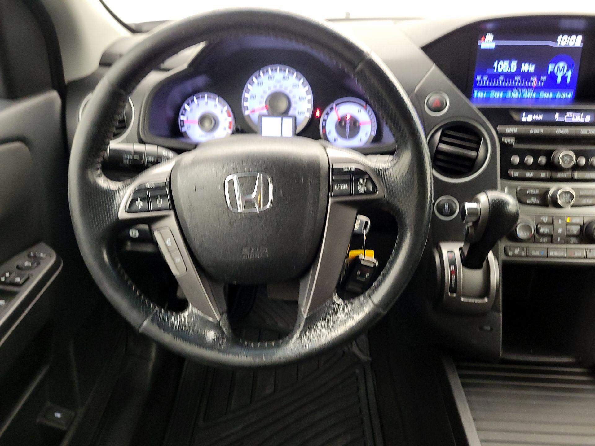 Thumbnail: 2015 Honda Pilot - 10