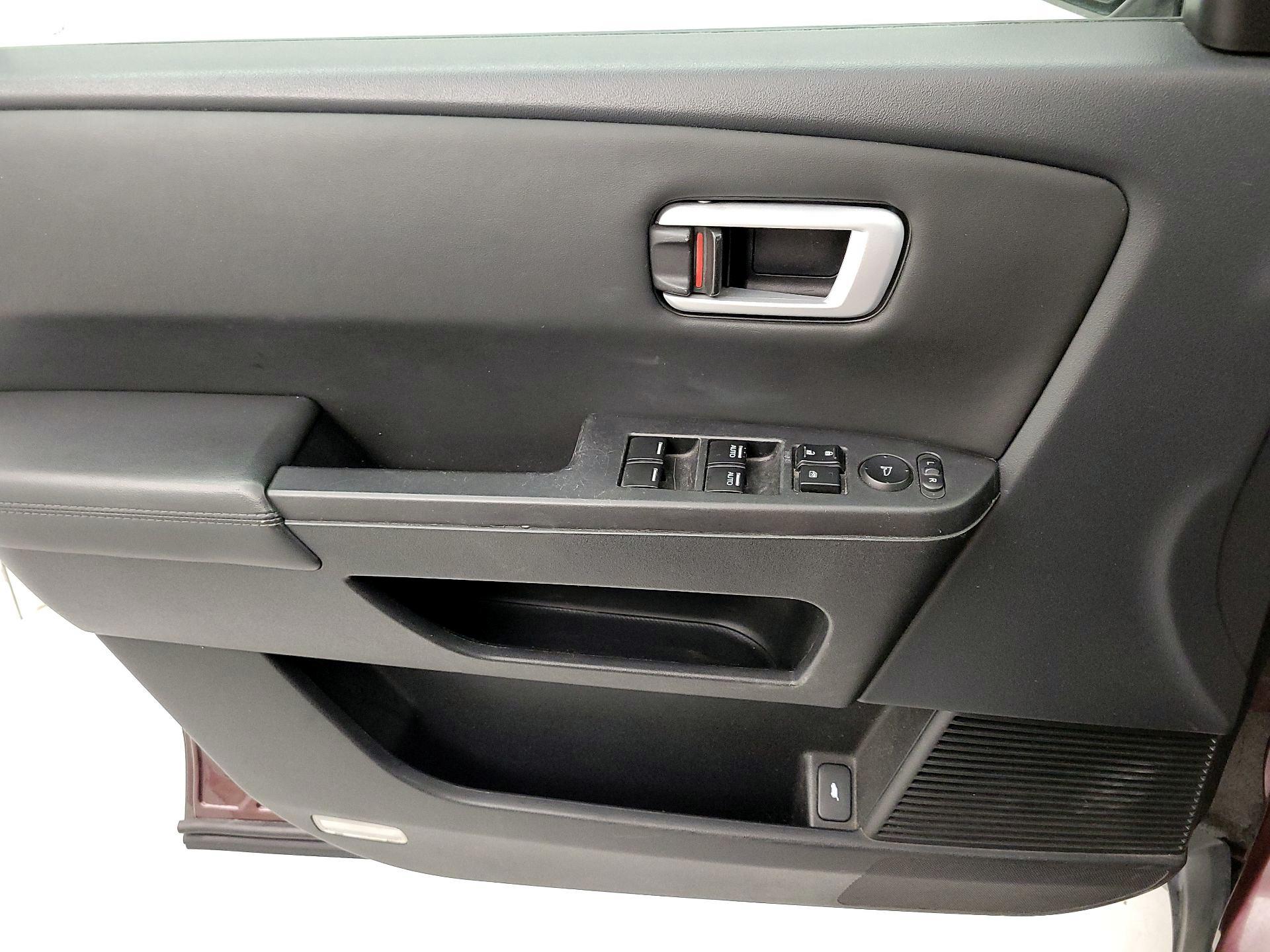 Thumbnail: 2015 Honda Pilot - 12