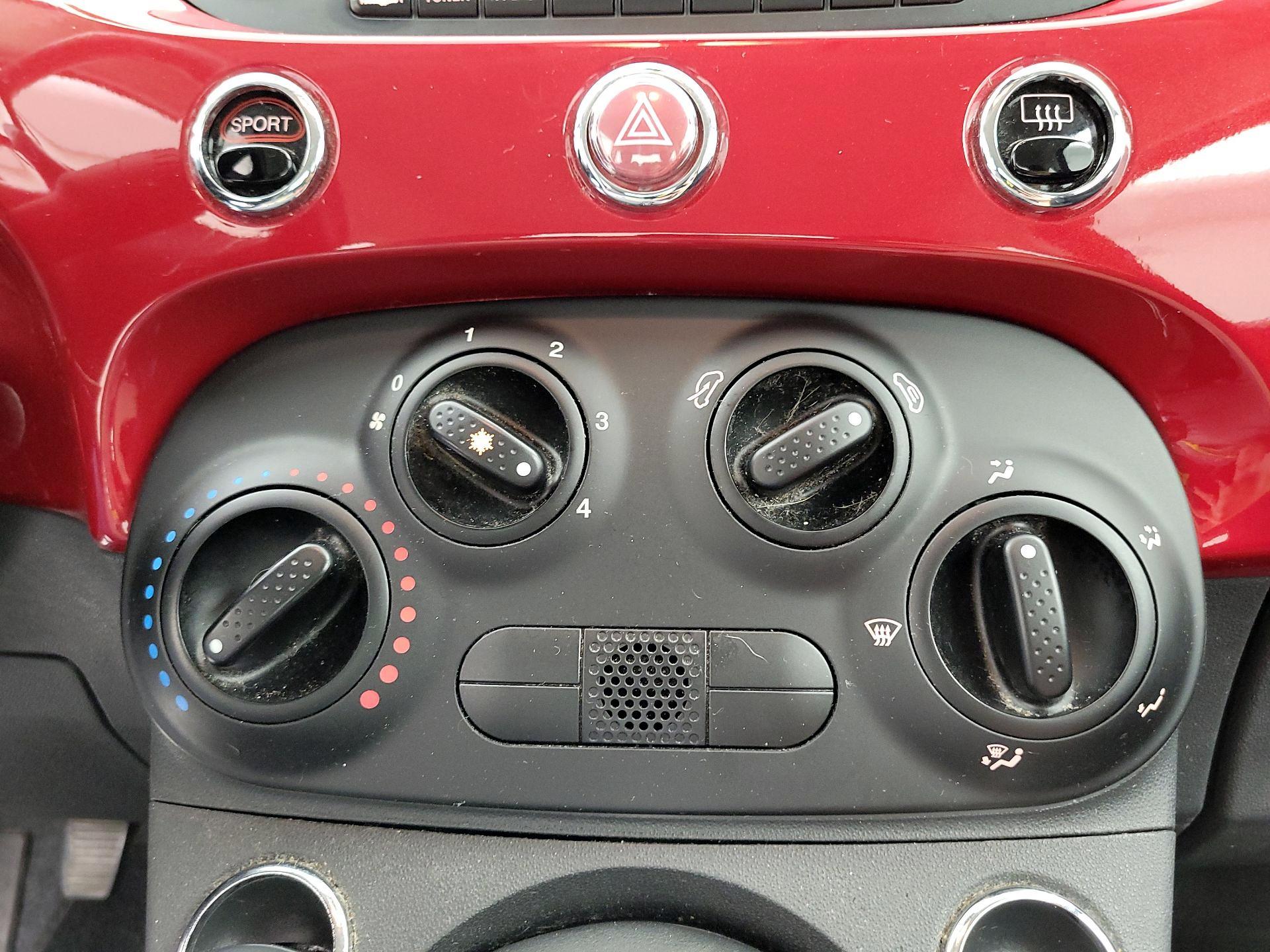 Thumbnail: 2015 Fiat 500 - 15