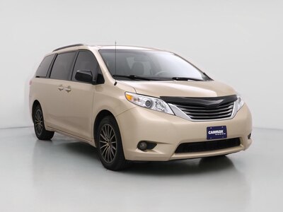 Tan 2013 Toyota Sienna XLE