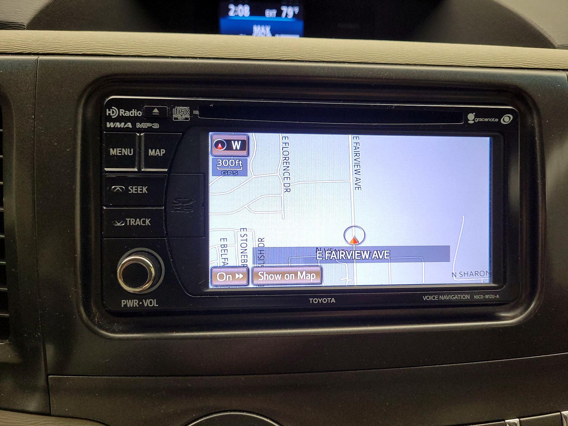 Thumbnail: 2013 Toyota Sienna - 14