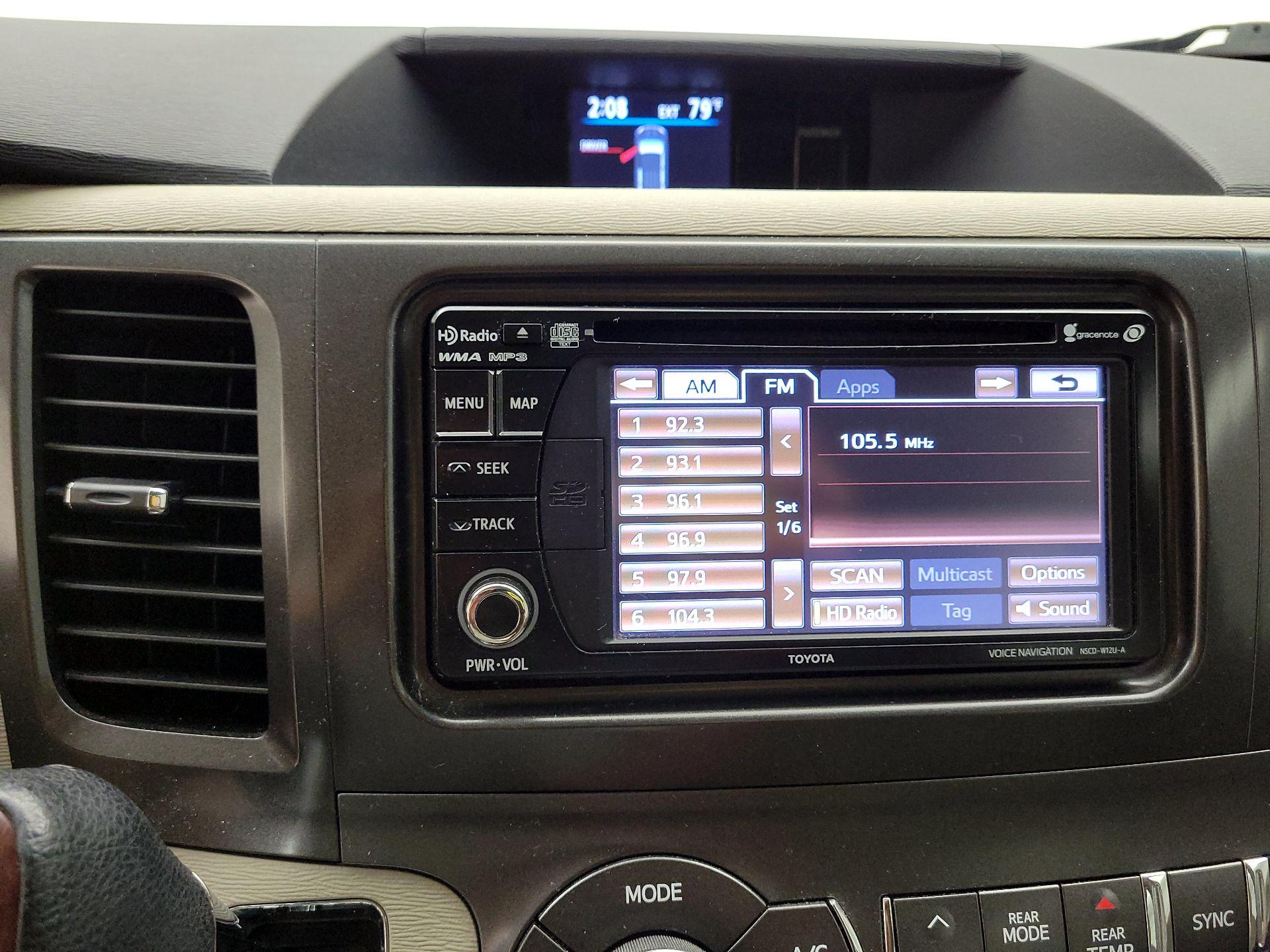 Thumbnail: 2013 Toyota Sienna - 16