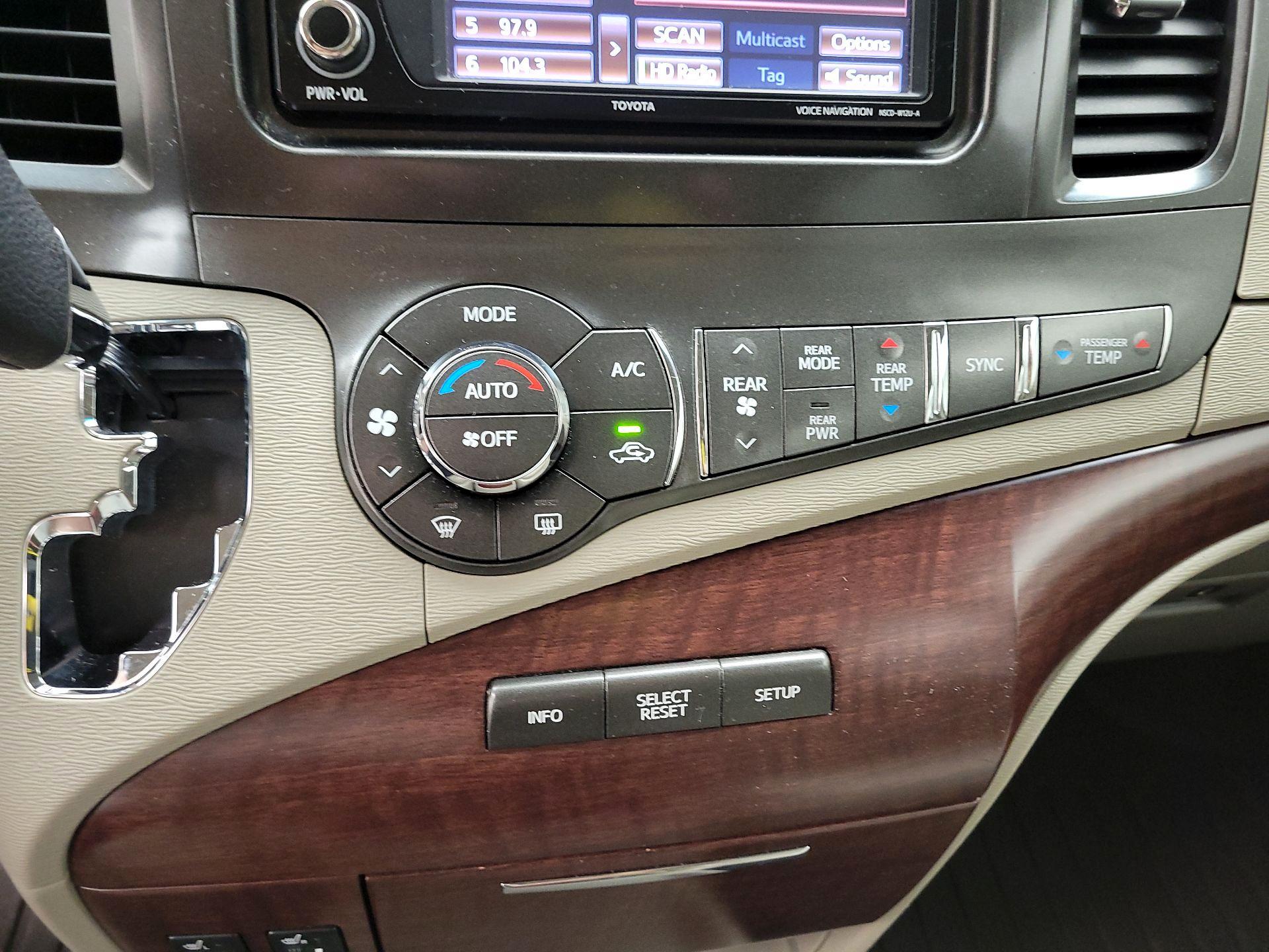 Thumbnail: 2013 Toyota Sienna - 17