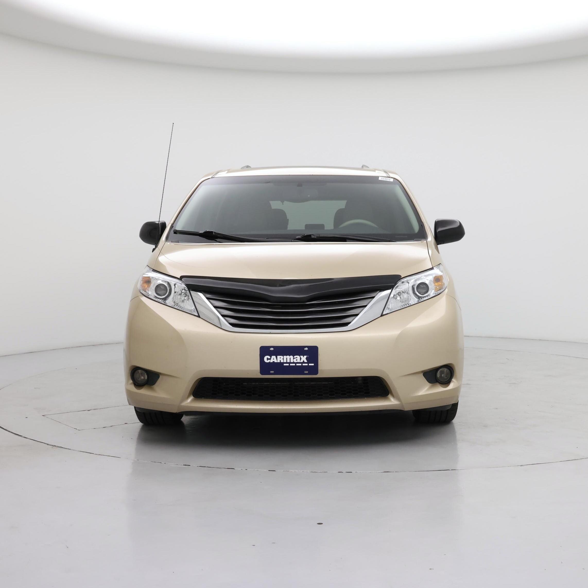 Thumbnail: 2013 Toyota Sienna - 5