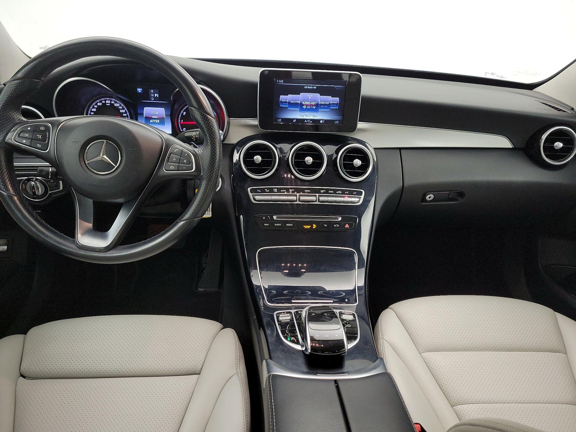 Thumbnail: 2016 Mercedes-Benz C-Class - 9