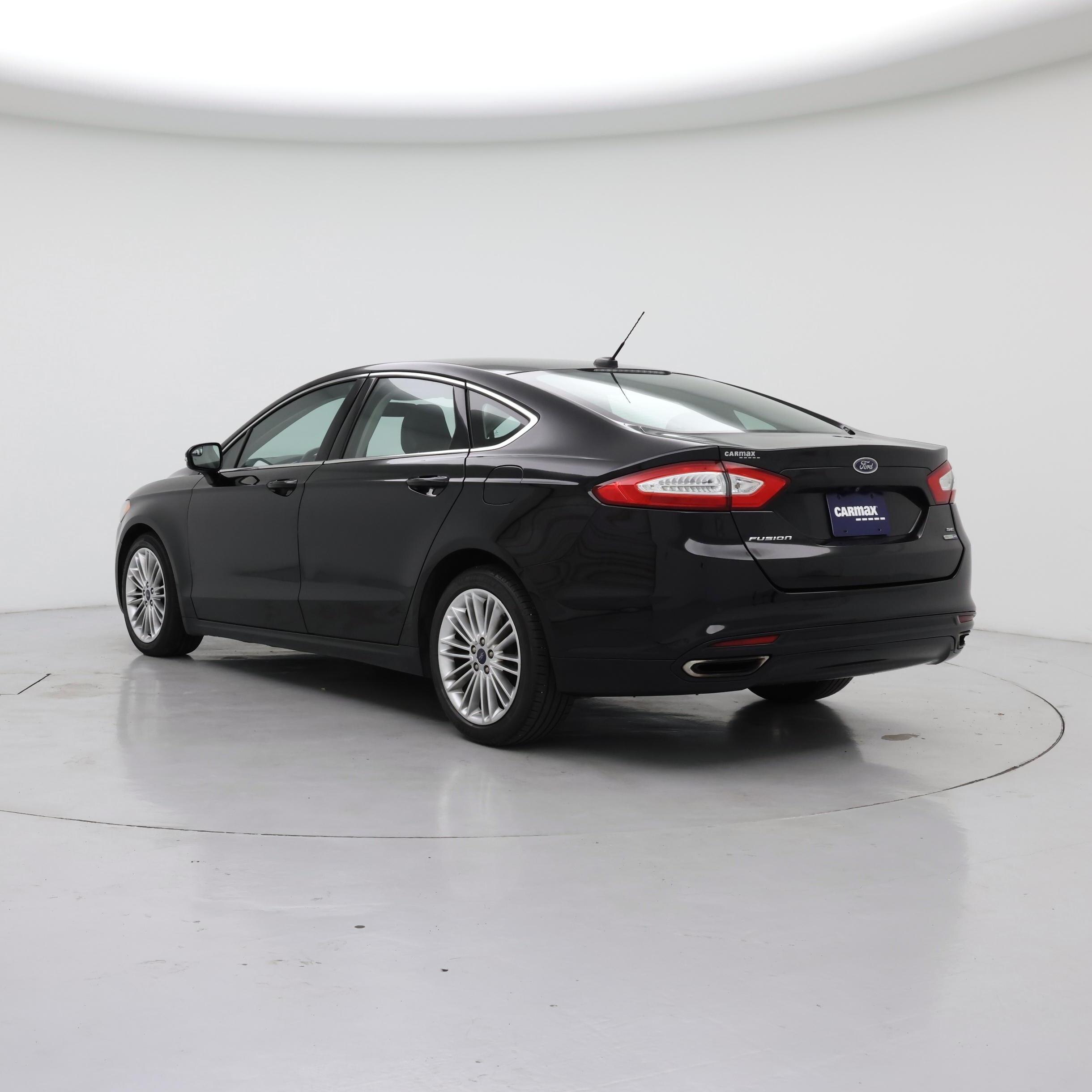 Thumbnail: 2016 Ford Fusion - 2