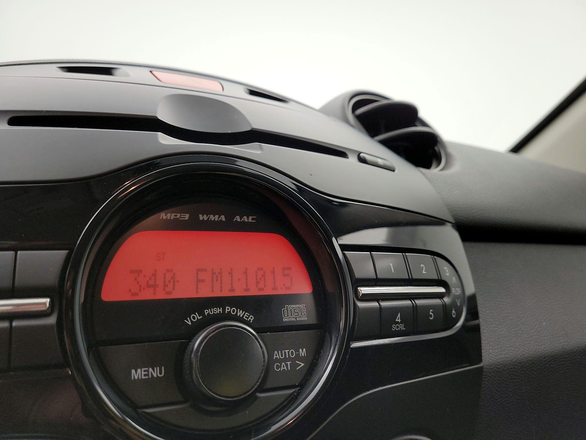 Thumbnail: 2013 Mazda Mazda2 - 14