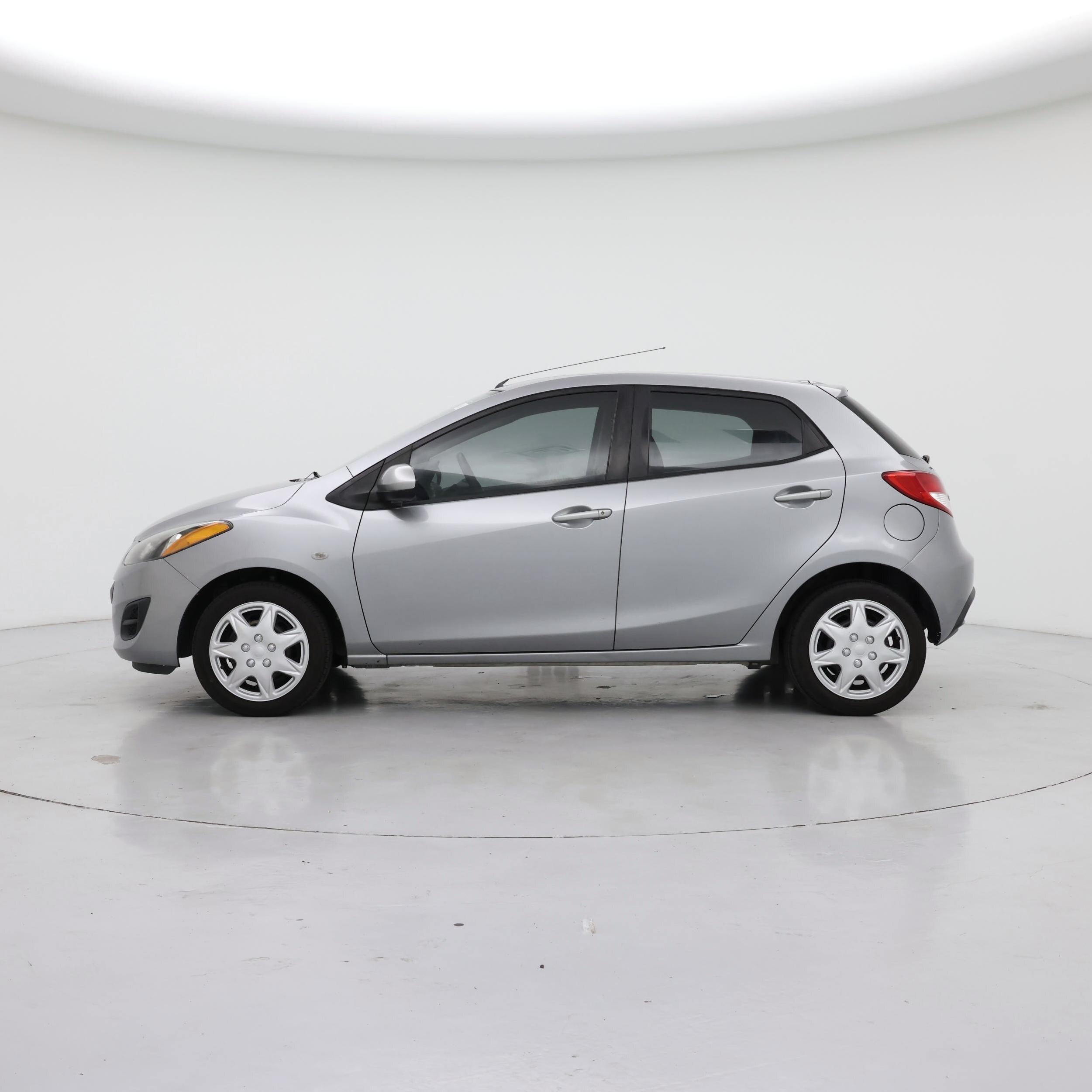 Thumbnail: 2013 Mazda Mazda2 - 3