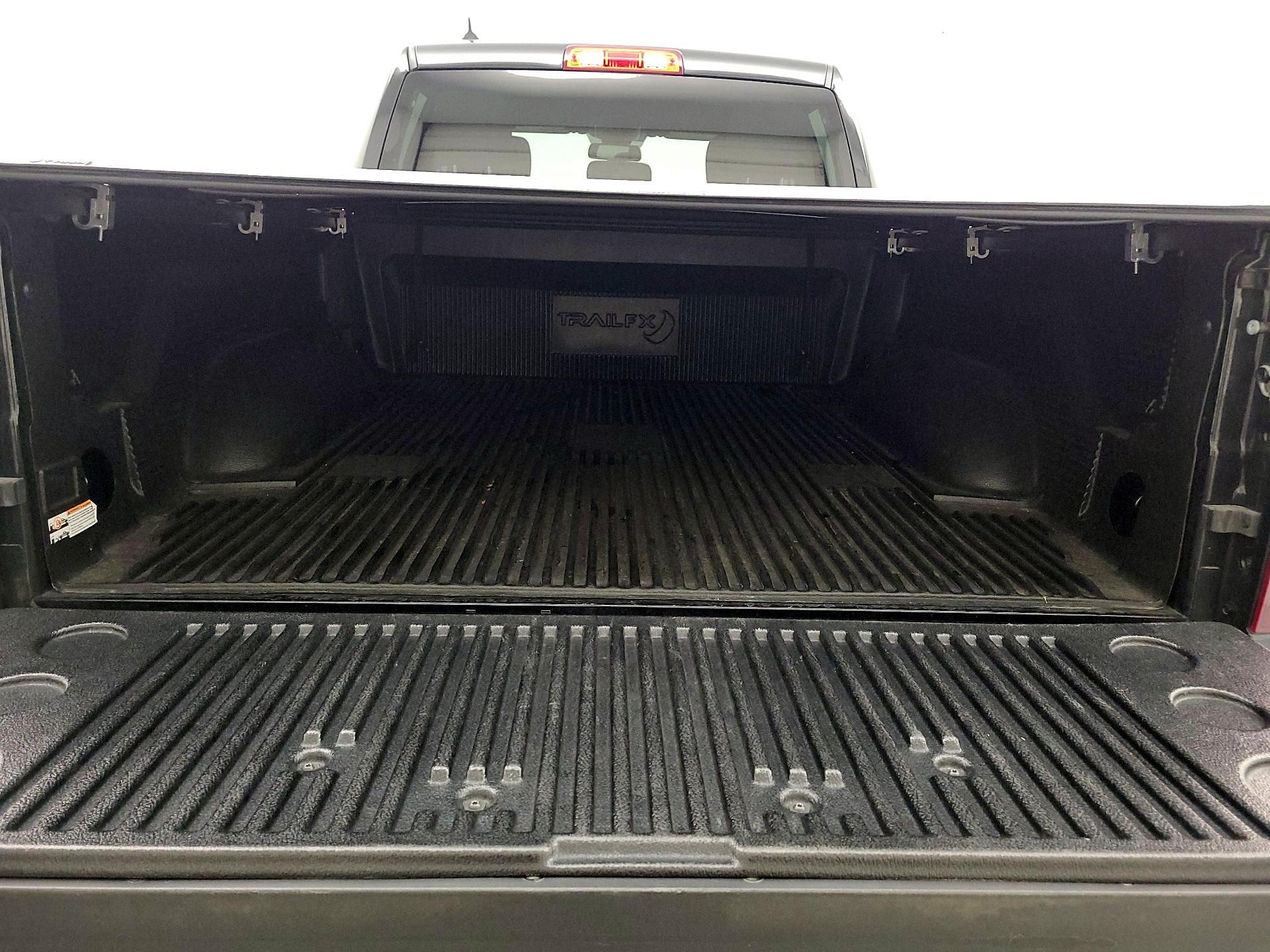 Thumbnail: 2021 RAM 1500 Classic - 20