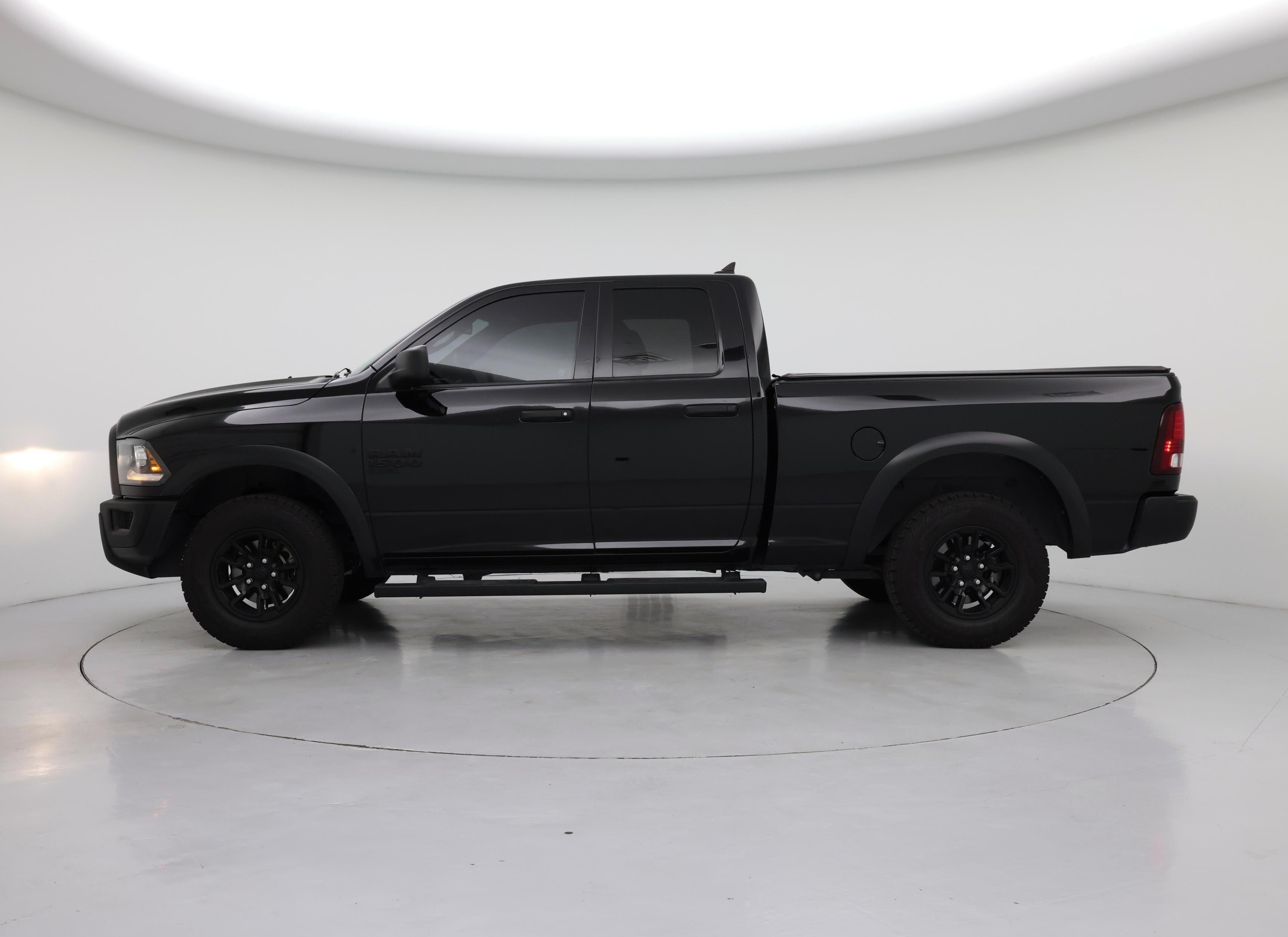 Thumbnail: 2021 RAM 1500 Classic - 3