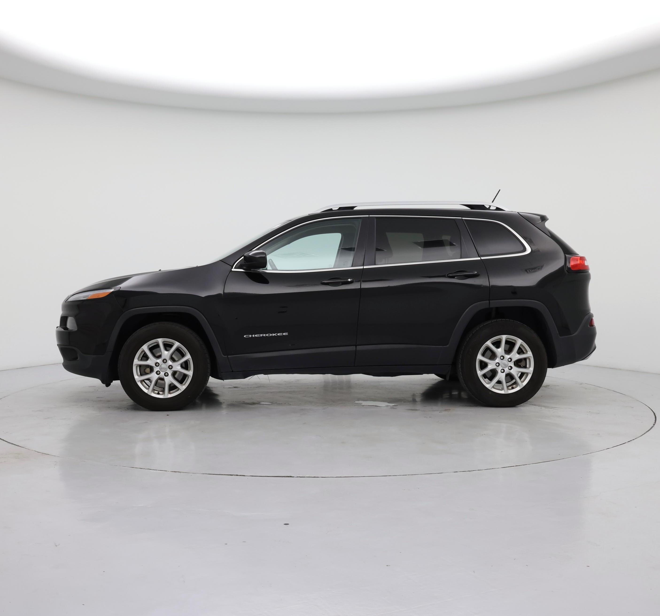 Thumbnail: 2017 Jeep Cherokee - 3