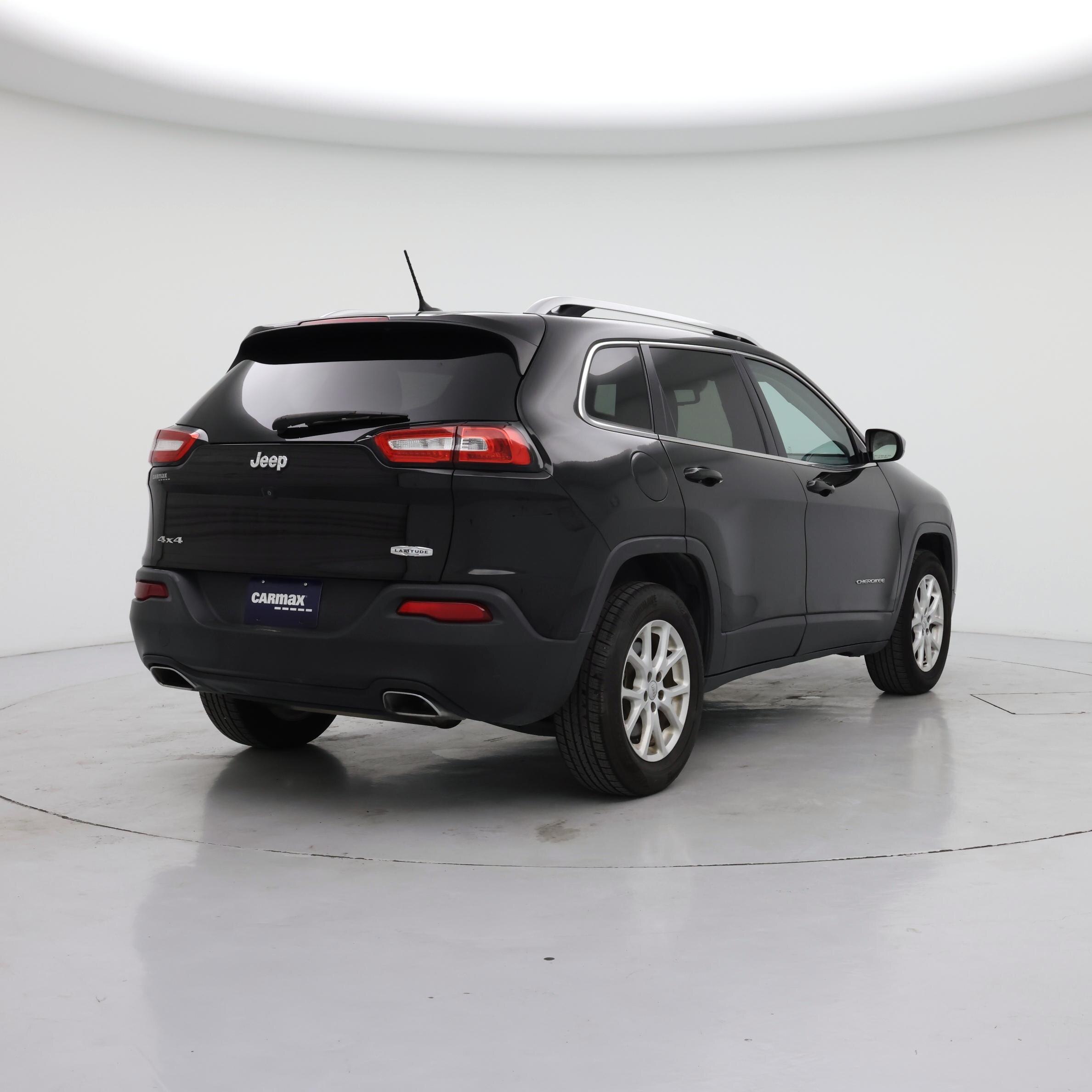 Thumbnail: 2017 Jeep Cherokee - 8